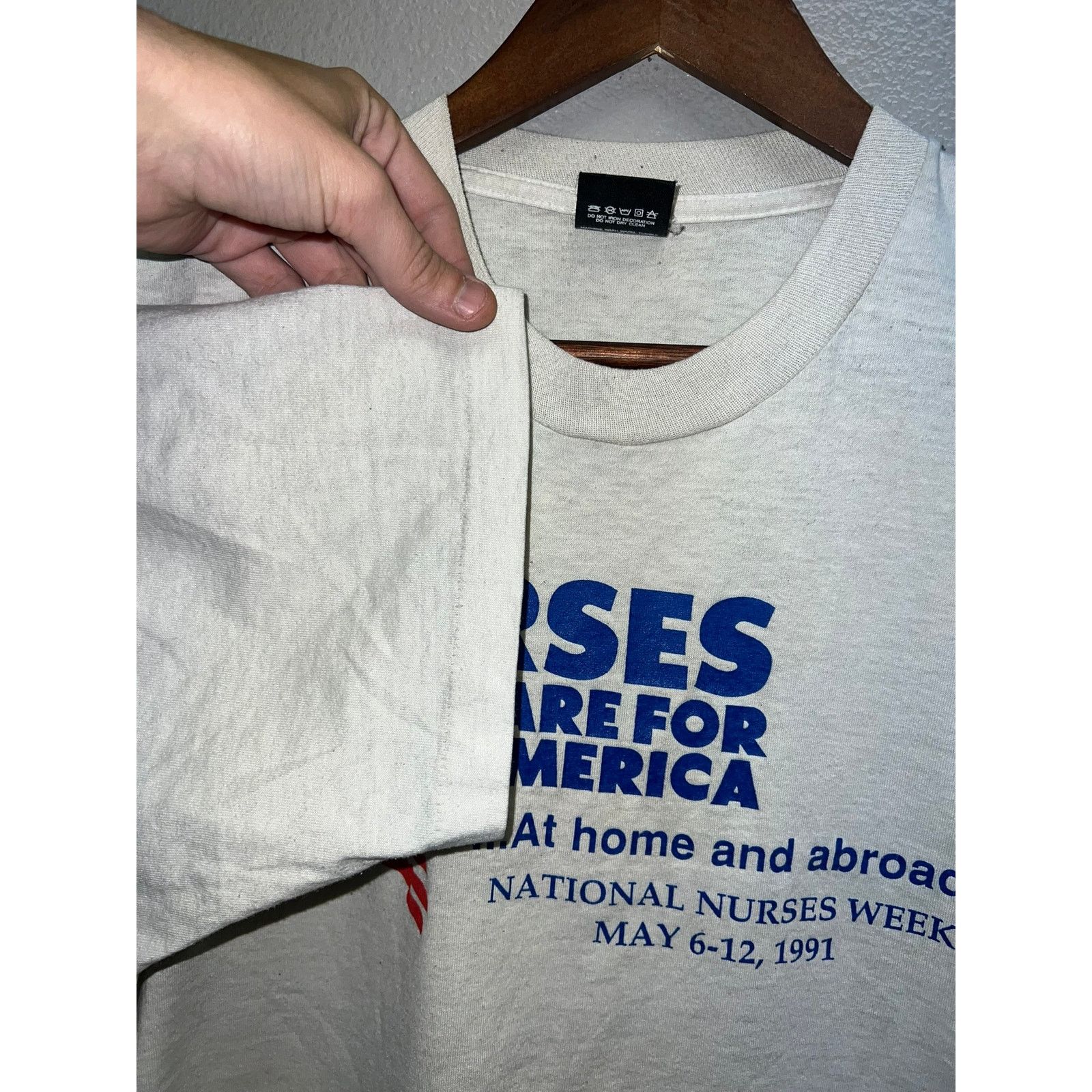 Vintage Vintage Nurse Shirt Nurses America Evans Army Hospital Tee L Size US L / EU 52-54 / 3 - 4 Thumbnail