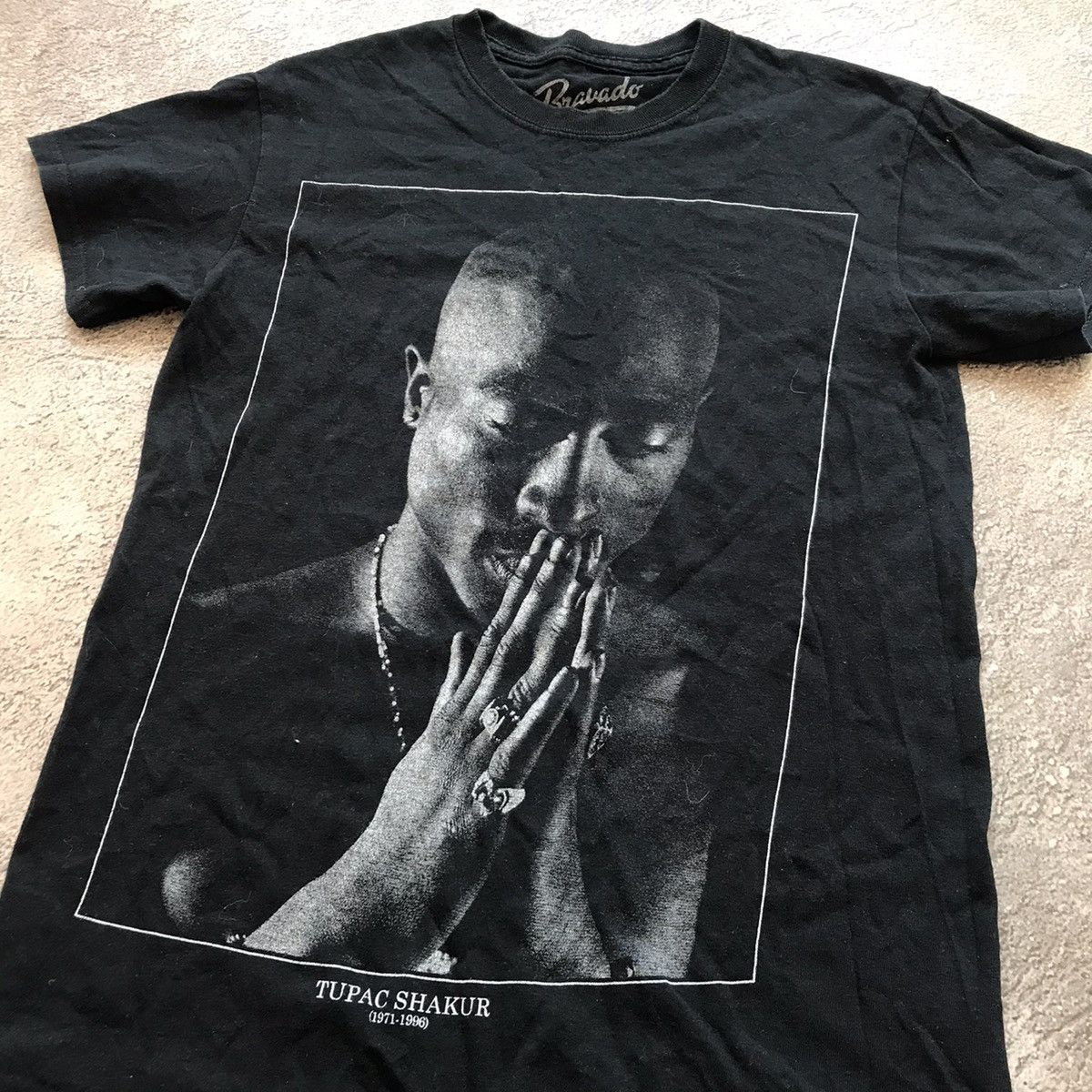 Vintage Vintage 90s Tupac Graphic Tee Sun Faded Streetwear Boxy S Size US S / EU 44-46 / 1 - 2 Thumbnail