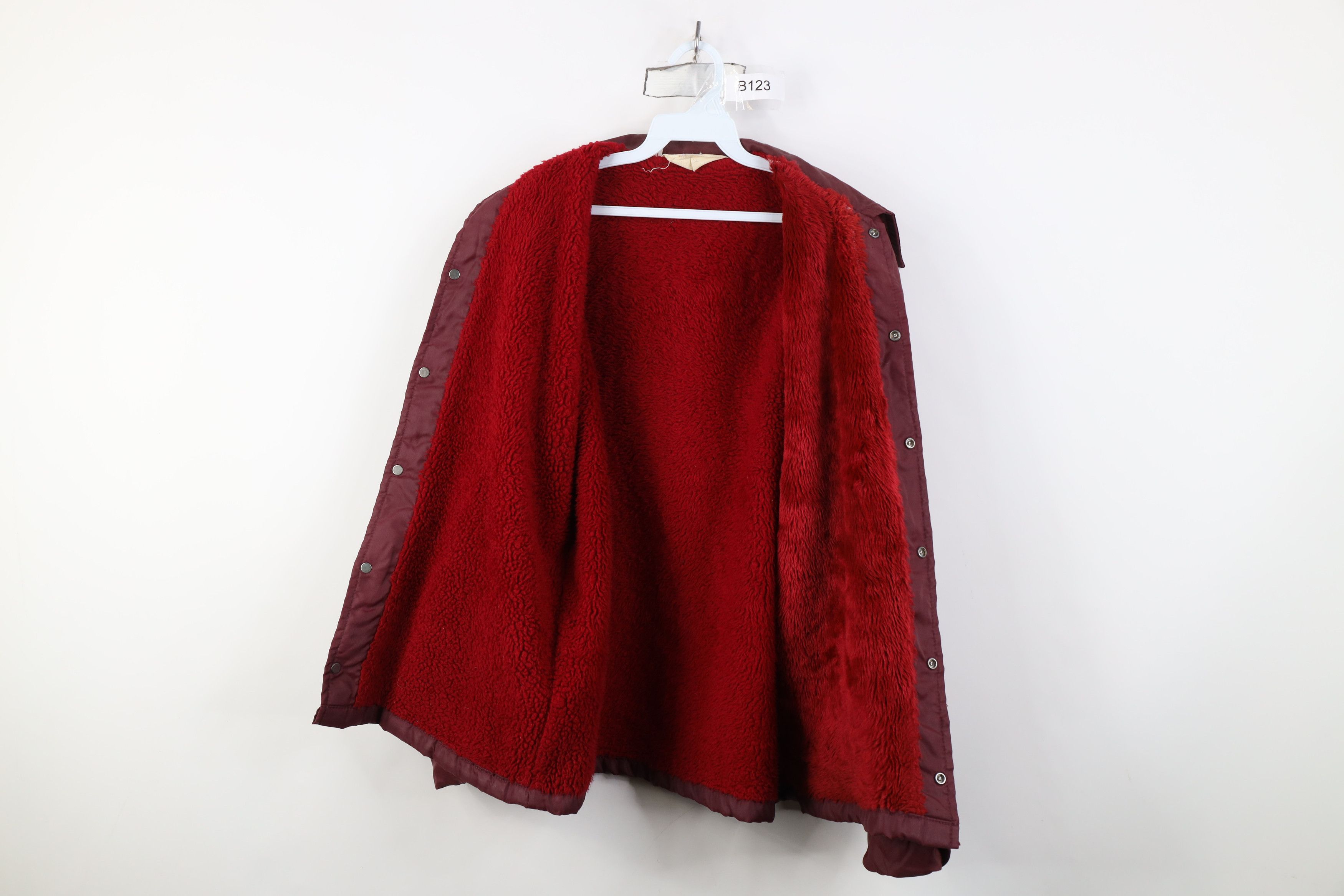 Vintage Vintage 70s Streetwear Coaches Windbreaker Jacket Red USA Size US L / EU 52-54 / 3 - 9 Thumbnail