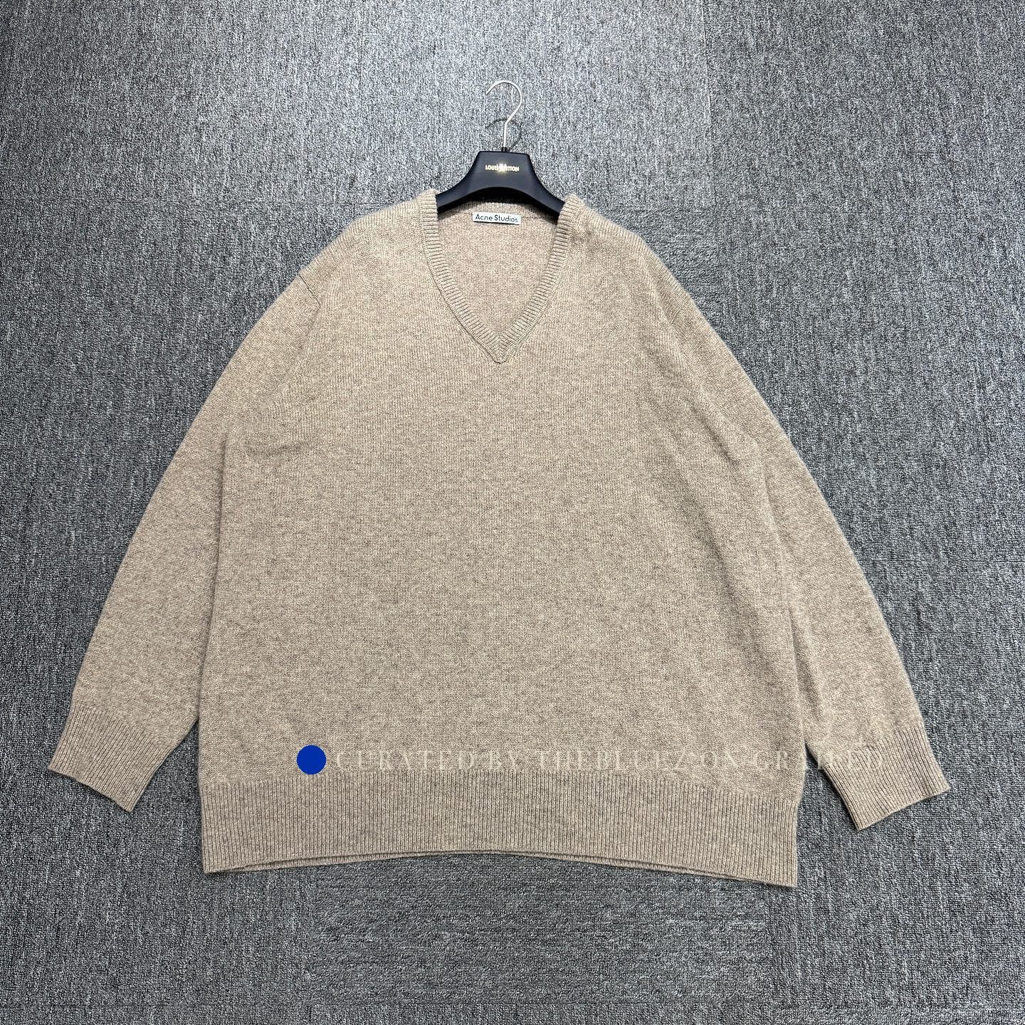 Acne Studios Beige Cashmere Blend V-Neck Sweater Size US XL / EU 56 / 4 - 1 Thumbnail