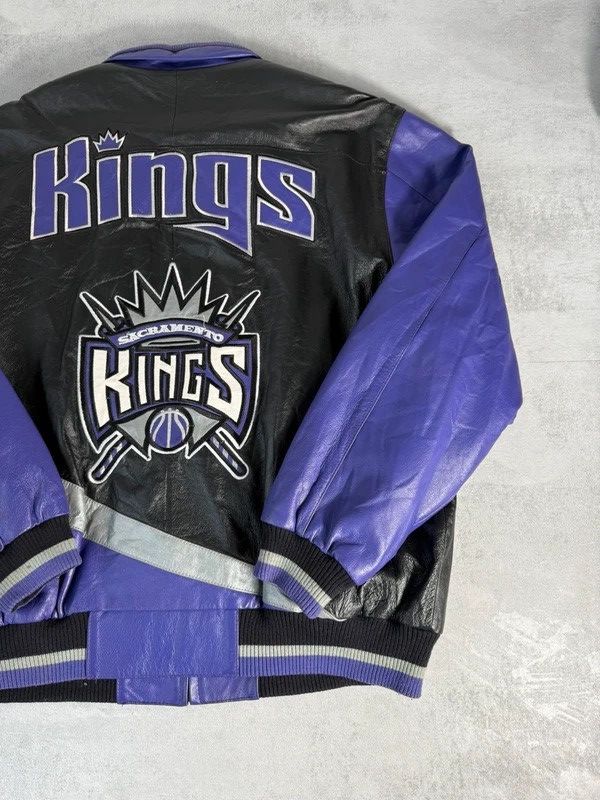 NBA Sacramento Leather Jacket Size US XL / EU 56 / 4 - 14 Thumbnail