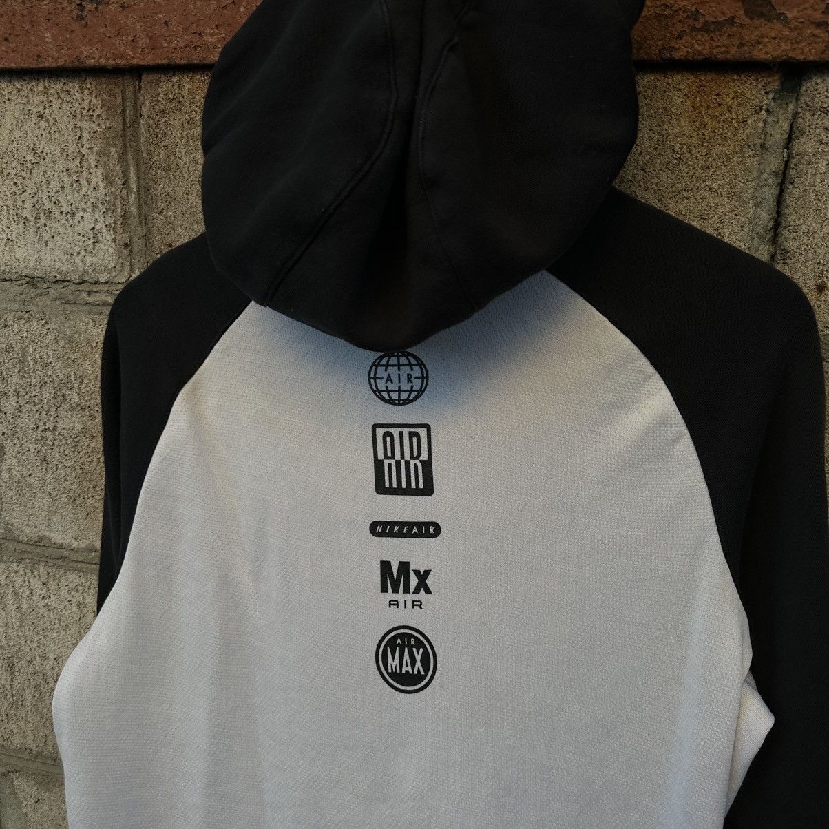 Nike Vintage Nike Air Max Zip 1/4 Hoodie Y2K 00s USA Hype Trend Size US L / EU 52-54 / 3 - 9 Thumbnail