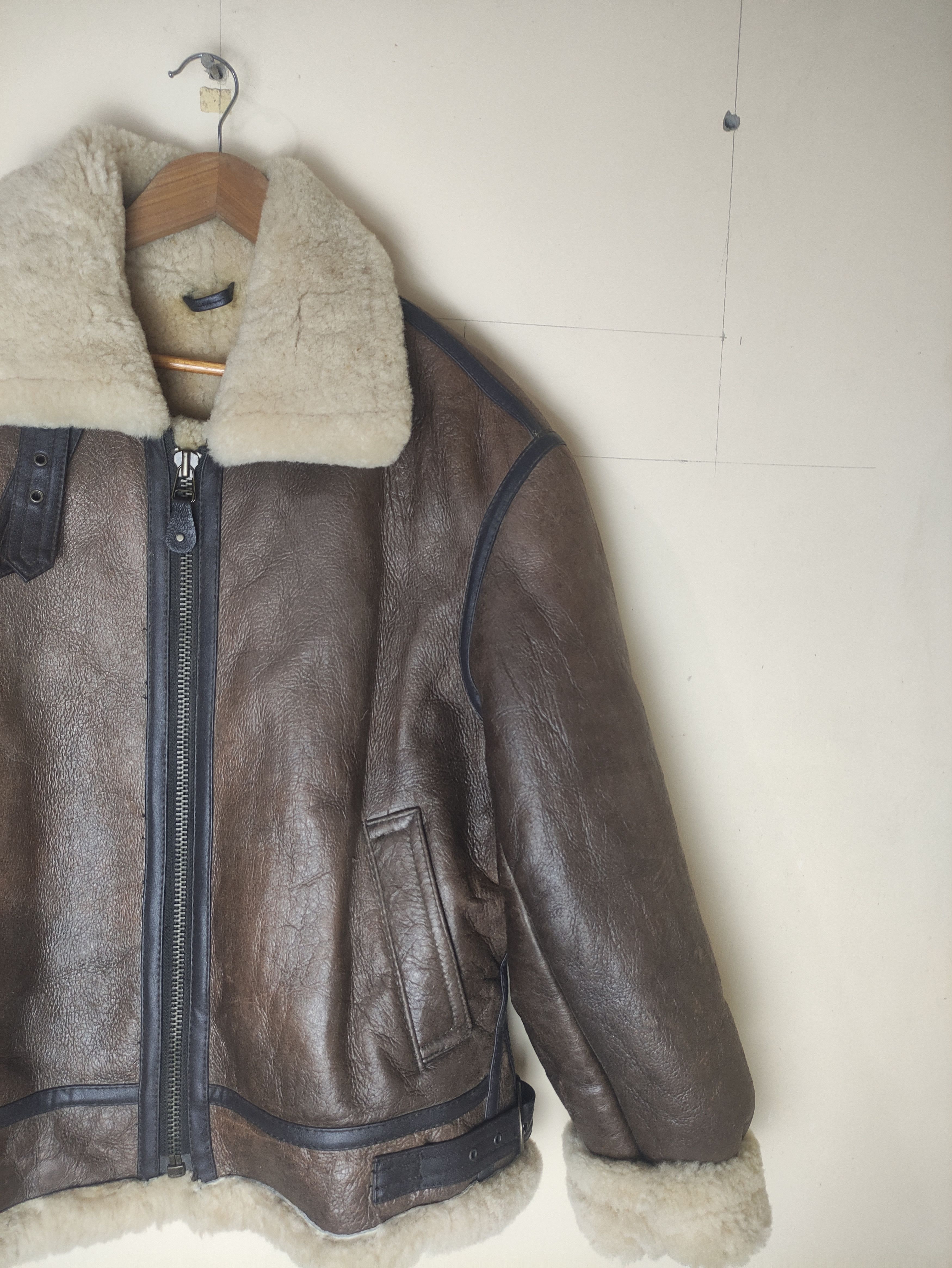 Other B3 Military Airforce Jacket Size US L / EU 52-54 / 3 - 6 Thumbnail