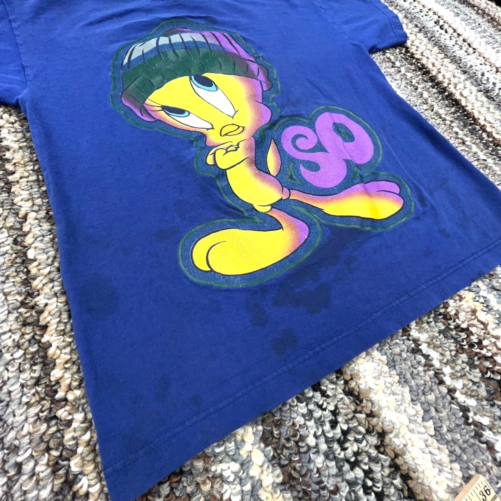 Vintage VINTAGE Looney Tunes Shirt Men M Purple Tee 90s Tweety Bird Cartoon Hip Hop USA, Short Sleeve, Crew Neck, Cotton, Regular Fit, 1990s Mens Shirt Size US M / EU 48-50 / 2 - 3 Thumbnail