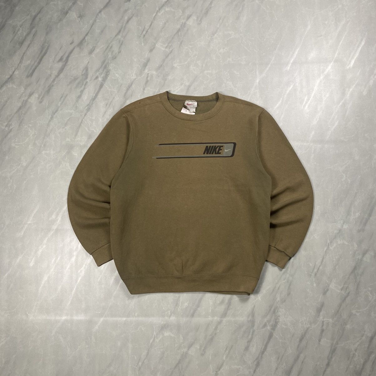 Nike Vintage 90s Nike Box Logo Sunfaded Crewneck Size US M / EU 48-50 / 2 - 1 Thumbnail