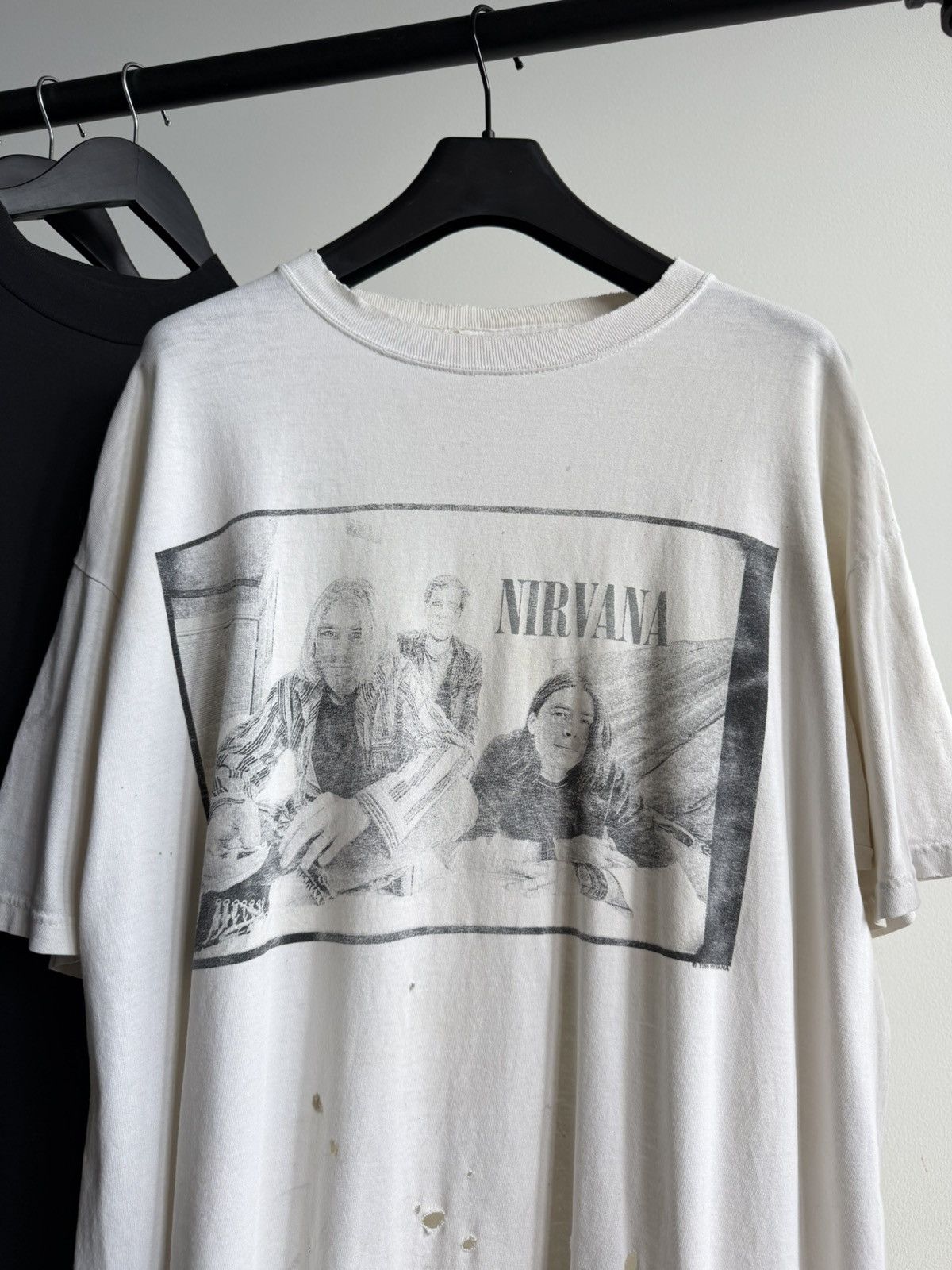 Band Tees Thrashed 90s Distressed Faded Nirvana Erd Grunge Band Tee Size US XL / EU 56 / 4 - 2 Thumbnail