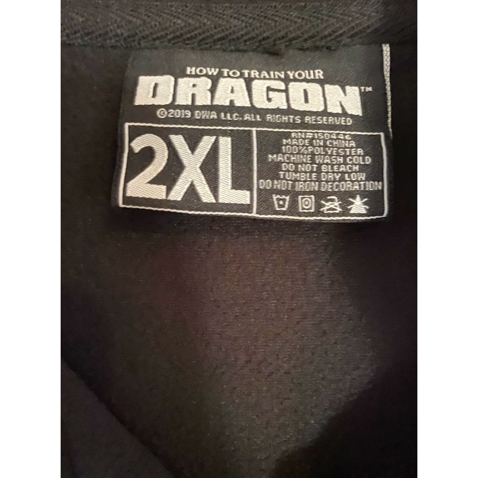 Vintage Loot Crate How to Train Your Dragon Toothless Black Fleece Vest 2XL Night Fury Yin Yang Night Fury Embroidered Full Zip Polyester Vest Men Black 2XL Size US XXL / EU 58 / 5 - 2 Thumbnail