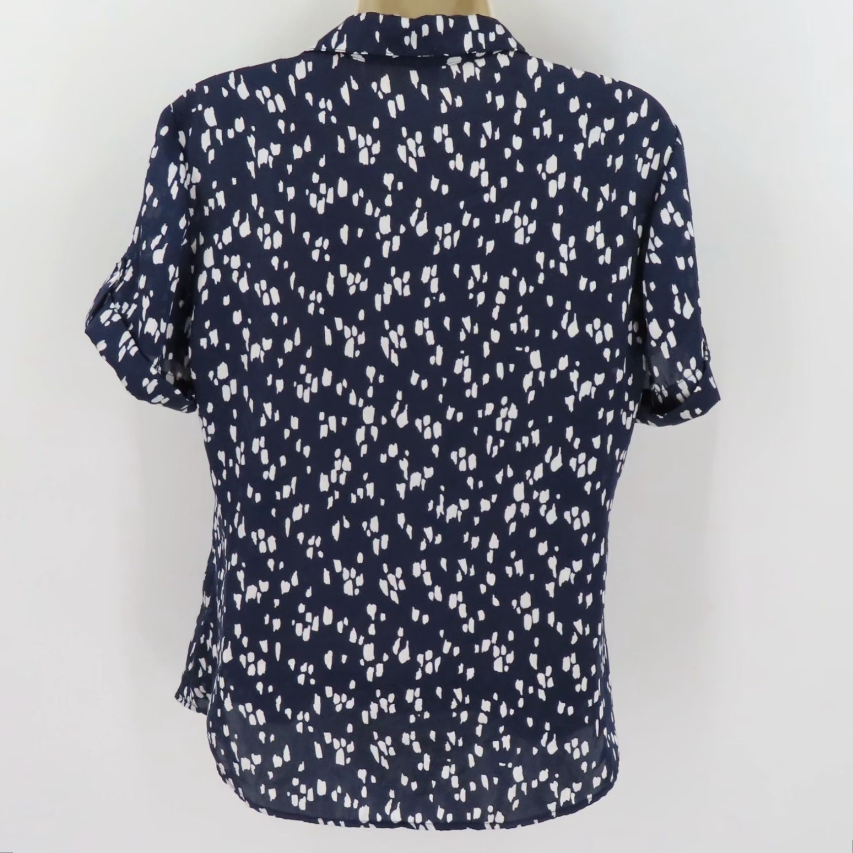 Coldwater Creek VINTAGE? No — Coldwater Creek Shirt Blouse Collared Button Front Short Sleeve Women’s Small Blue White Modern Woman Blouse Shirt Top Mens? Girls? Size S / US 4 / IT 40 - 5 Thumbnail
