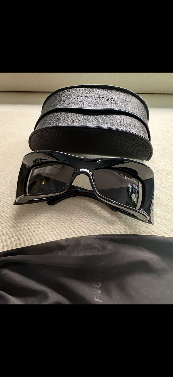 Balenciaga Balenciaga Extreme Oversized Wrap Sunglasses Size ONE SIZE - 1 Thumbnail