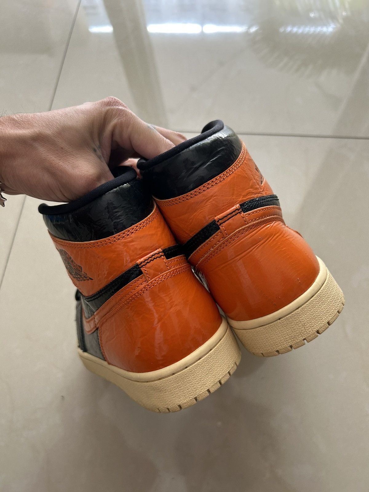 Jordan Brand Jordan 1 high shattered backboard 3.0 Size US 9 / EU 42 - 4 Thumbnail