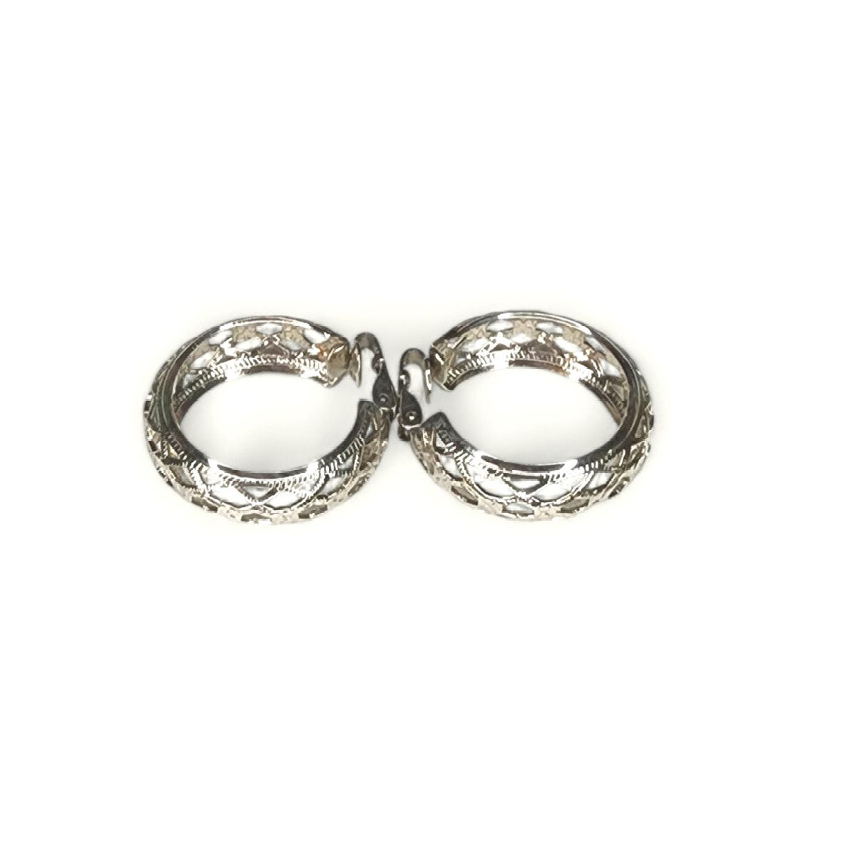 The Unbranded Brand Brazil handcrafted silvertone Filigree clip on earrings Size ONE SIZE - 3 Thumbnail