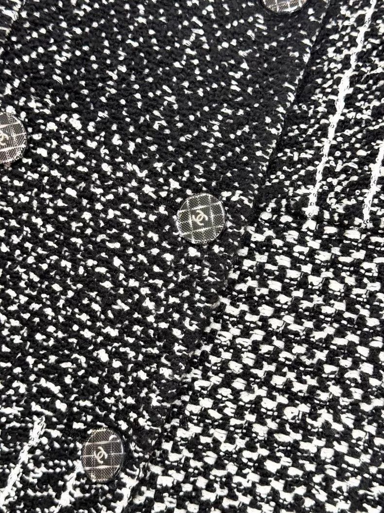 Chanel Chanel Plaid sequin stitching double-breasted long-sleeved Size XS / US 0-2 / IT 36-38 - 4 Thumbnail