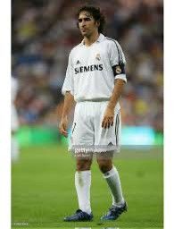 Adidas Vintage Raul Gonzalez Jersey Real Madrid Home 2005 Size US M / EU 48-50 / 2 - 17 Thumbnail