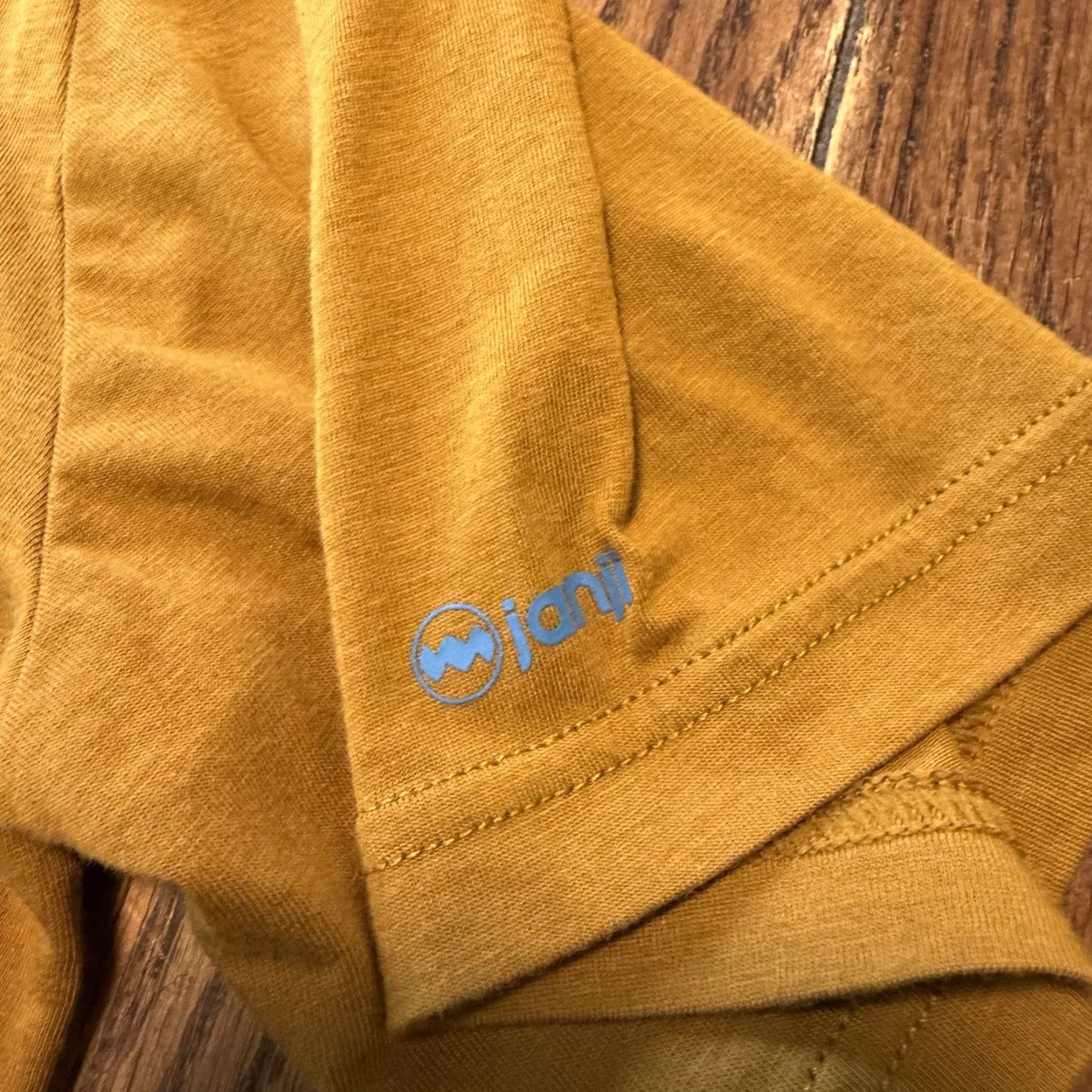 Vintage Janji Shirt Mens Small Brown Performance Running Basic T-Shirt Logo Short Sleeve Crew Neck Pullover Casual Size US S / EU 44-46 / 1 - 3 Thumbnail
