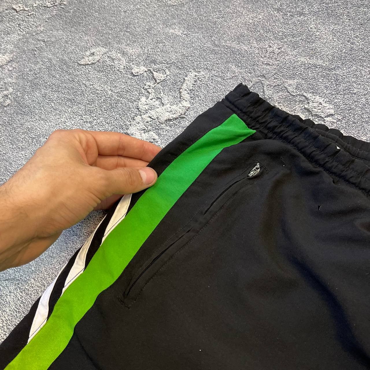Adidas Vintage 90s Adidas Nylon Windbreaker Track Pants Men's Size US 33 - 21 Thumbnail
