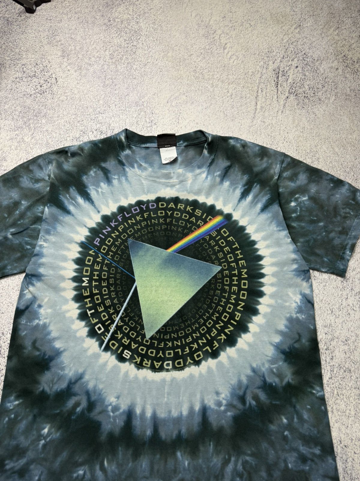 Pink Floyd Vintage Pink Floyd Dark Side of The Moon Tie Dye T shirt Size US M / EU 48-50 / 2 - 2 Thumbnail