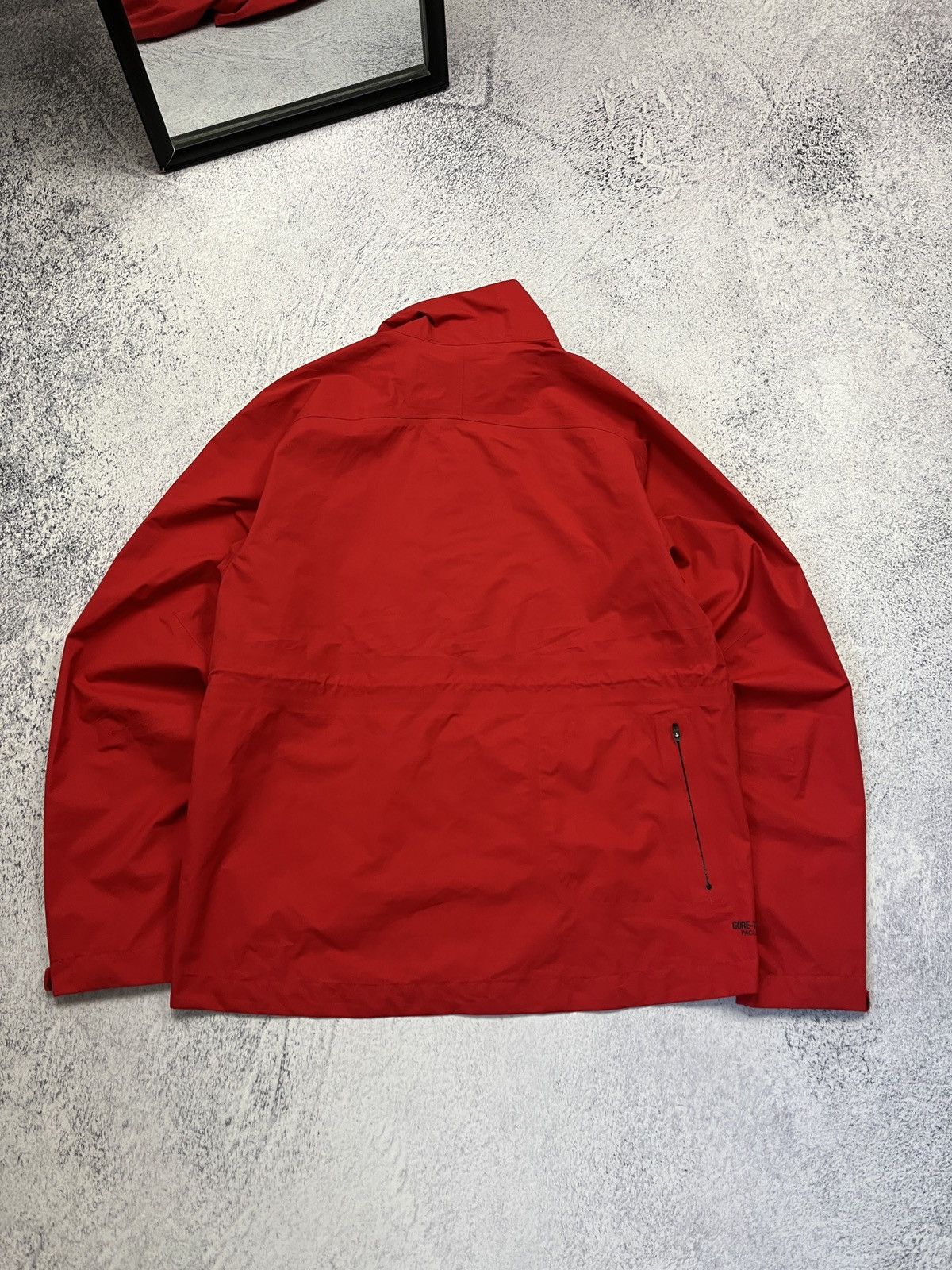 Nike NIKE Golf Jacket Red Gore-Tex Vintage Y2K Outdoor Life Size US M / EU 48-50 / 2 - 11 Thumbnail