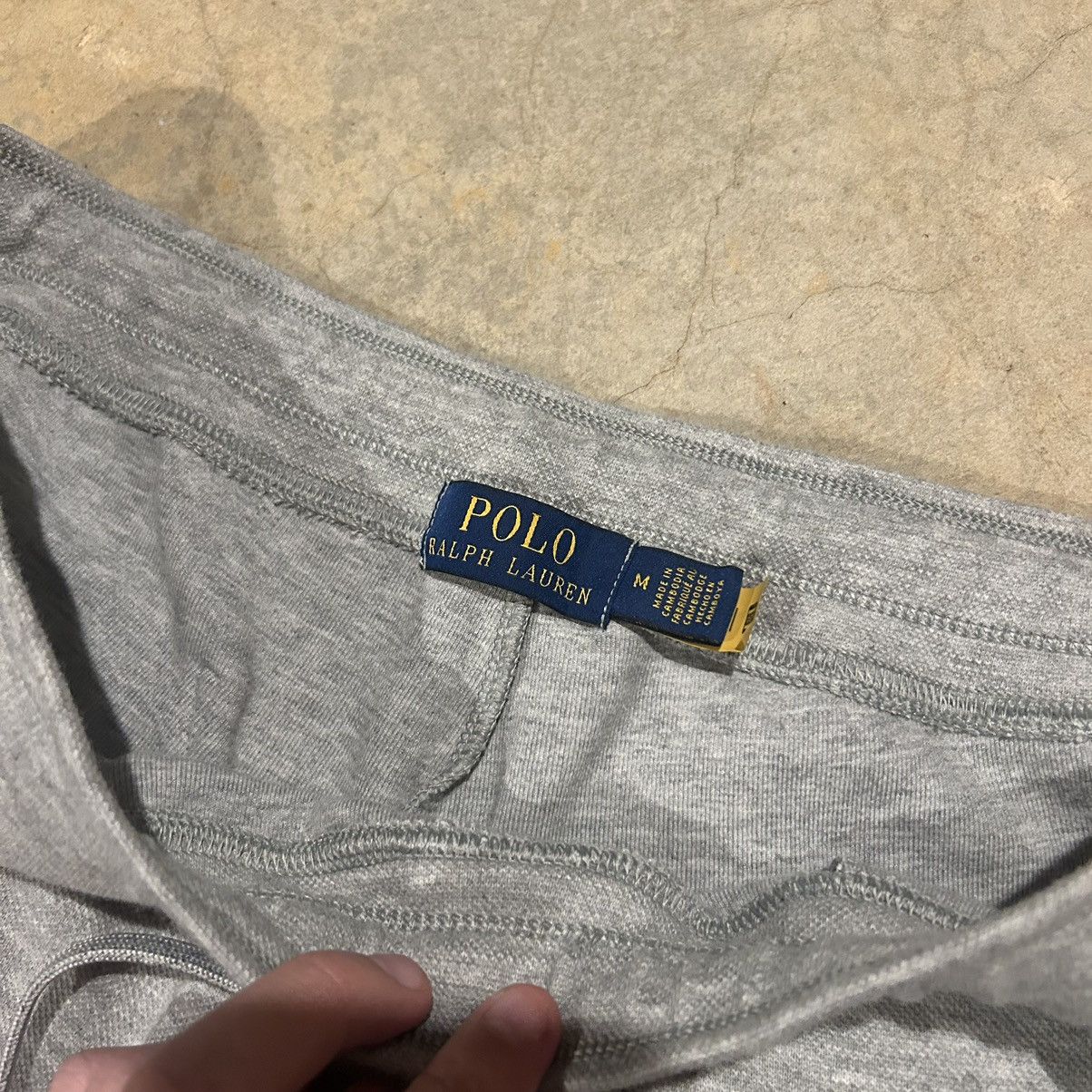 Polo Ralph Lauren × Vintage Essential Polo Ralph Lauren Chenille Patch Sweat Shorts Size US 33 - 4 Thumbnail