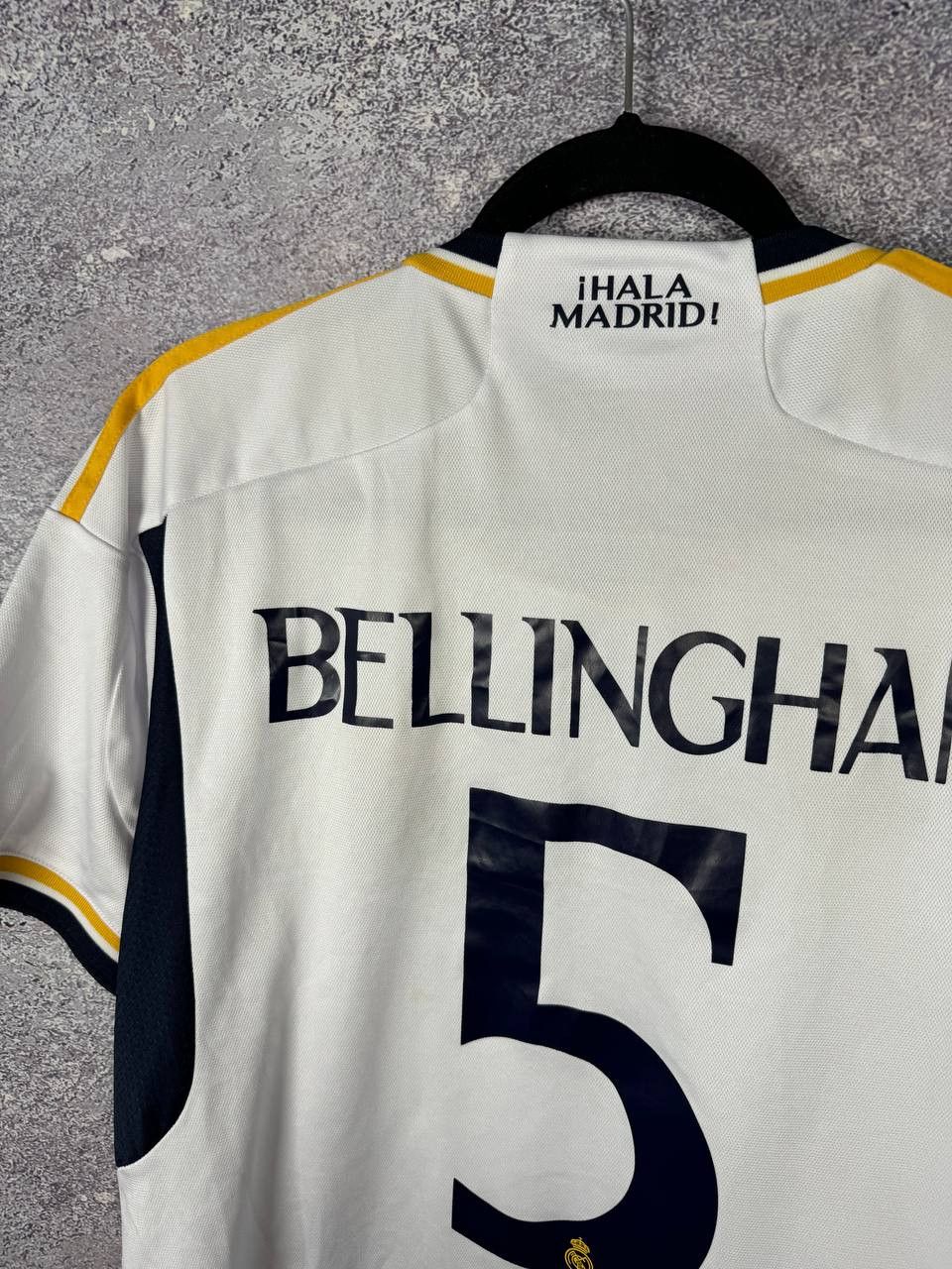 Vintage BELLINGHAM Real Madrid 2023/24 Fan Soccer Jersey Small Size US S / EU 44-46 / 1 - 13 Thumbnail