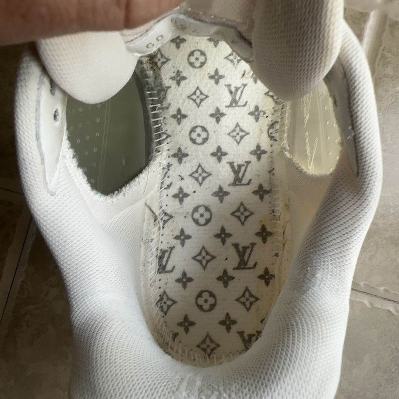Louis Vuitton Louis Vuitton Trainer Transparent Logo Fashion Sneakers - Size US 8.5 / EU 41-42 - 6 Thumbnail