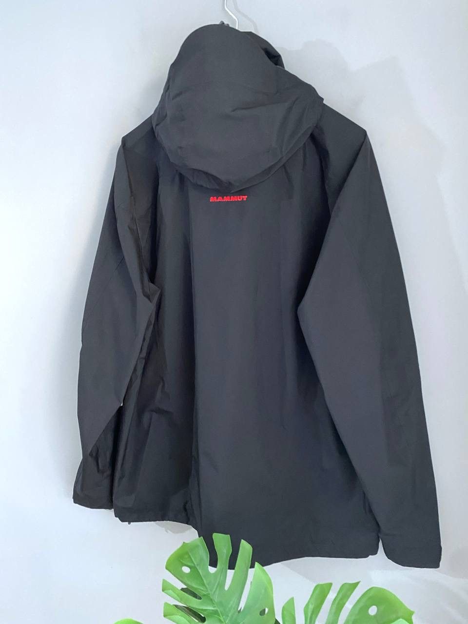 Mammut Mammut GORE-TEX Men's Black Waterproof Hooded Jacket Size XL Size US XL / EU 56 / 4 - 19 Thumbnail