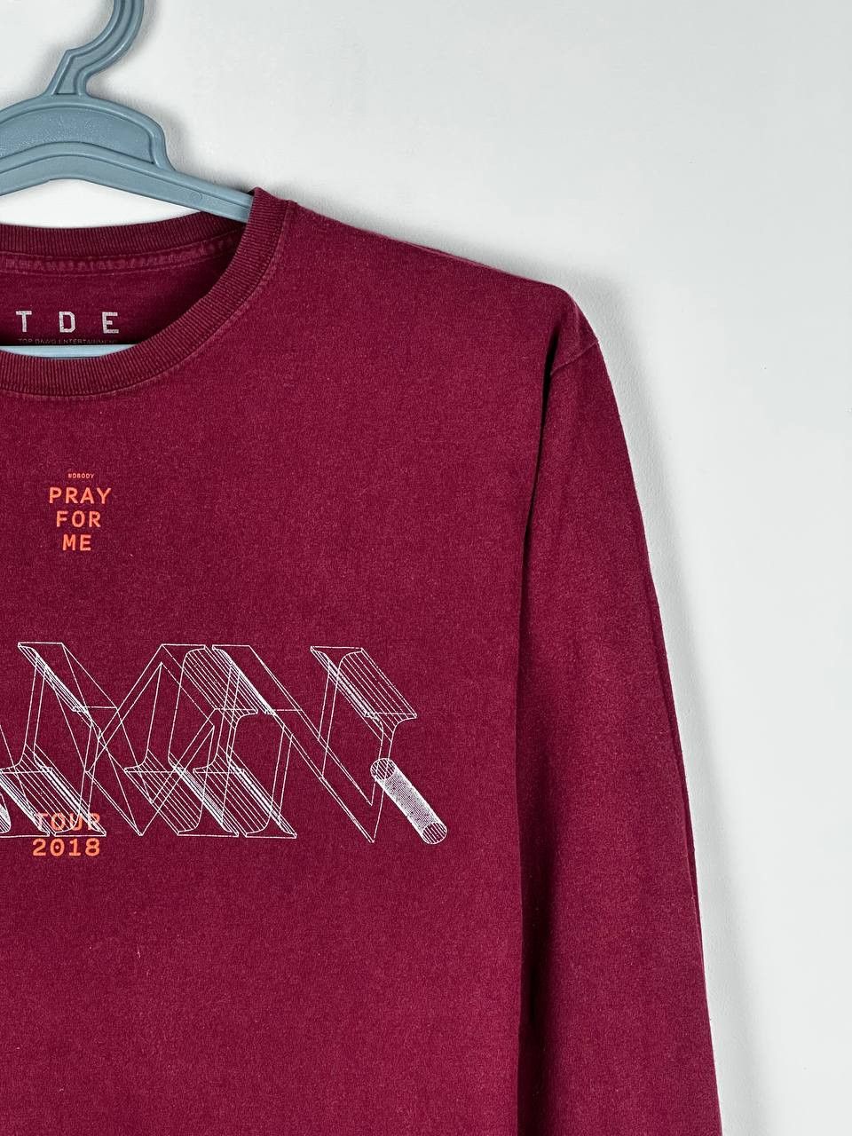 Kendrick Lamar Kendrick Lamar 2018 tour red longsleeve tee DAMN. TDE Size US M / EU 48-50 / 2 - 6 Thumbnail