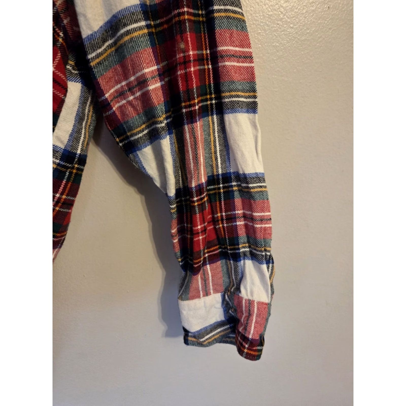 Old Navy Old Navy Womens XL Red White Green Plaid Flannel Boyfriend Shirt Size XL / US 12-14 / IT 48-50 - 5 Thumbnail