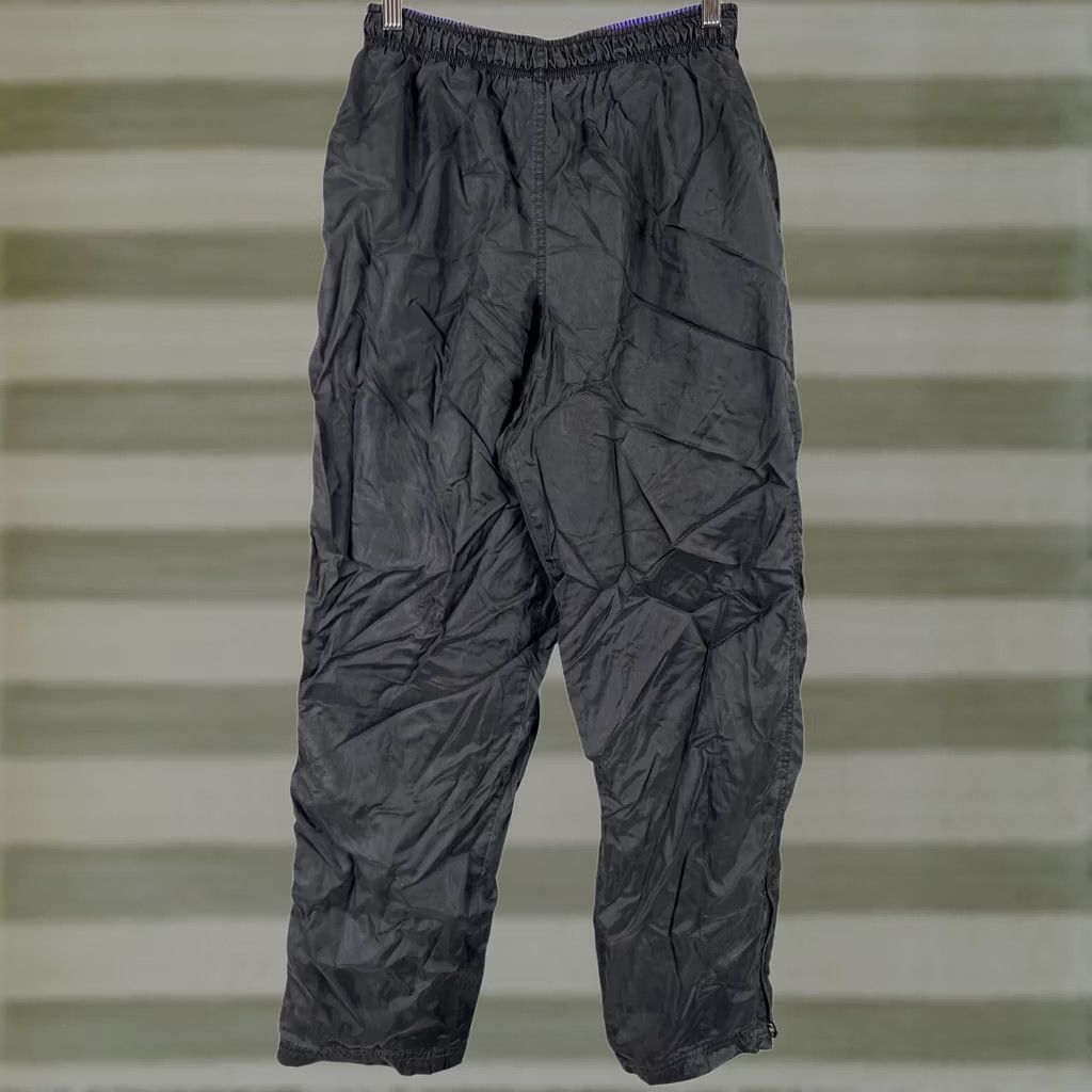 Nike VINTAGE Nike Windbreaker Track Pants Black Men M Size US 31 - 1 Thumbnail
