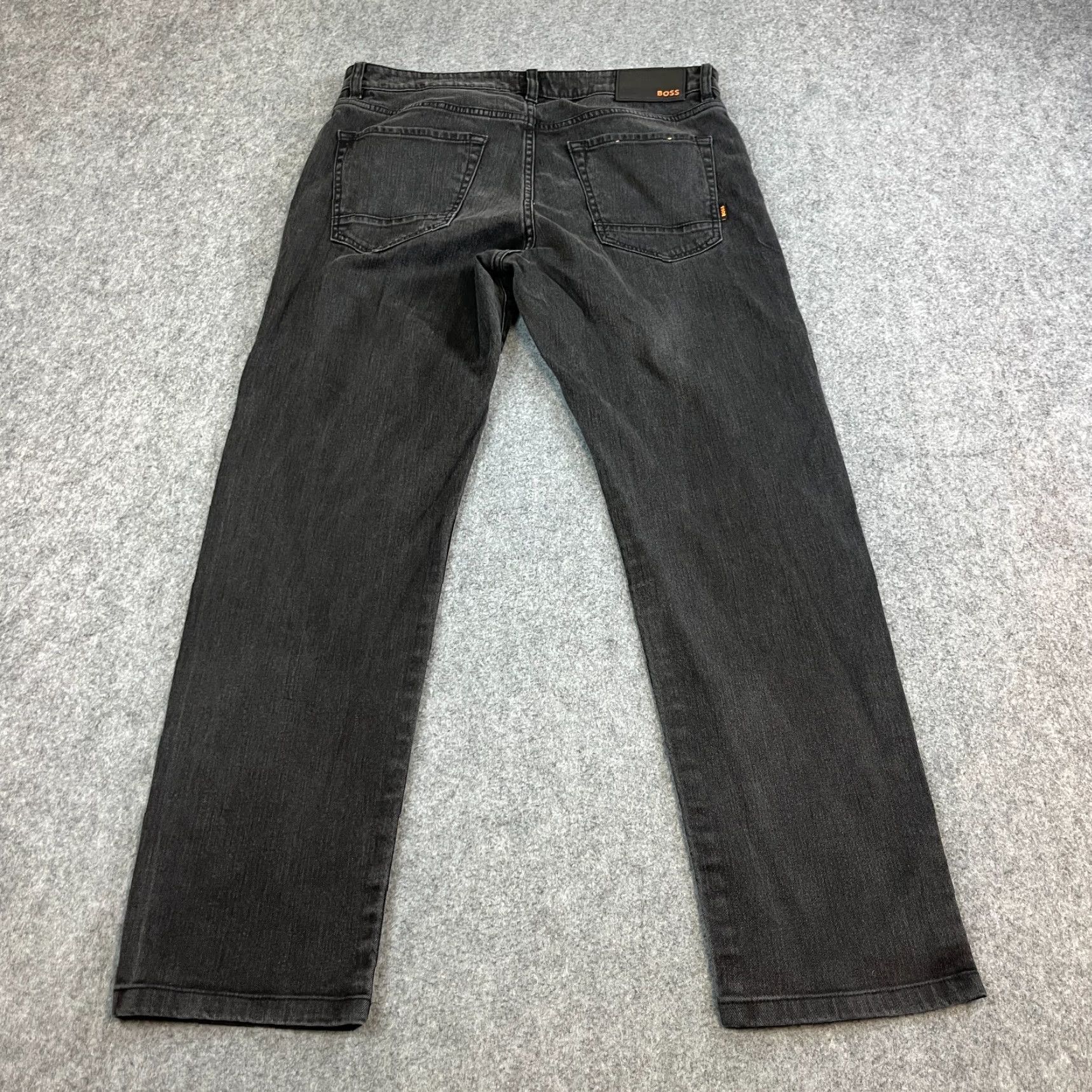 Hugo Boss HUGO BOSS Jeans Regular Tapered 34 32 Dark Wash Black Faded Stretch Maine Mens Denim 5-Pocket Design Comfort Easy Care Pockets Waist 34 Zip Size US 34 / EU 50 - 2 Thumbnail