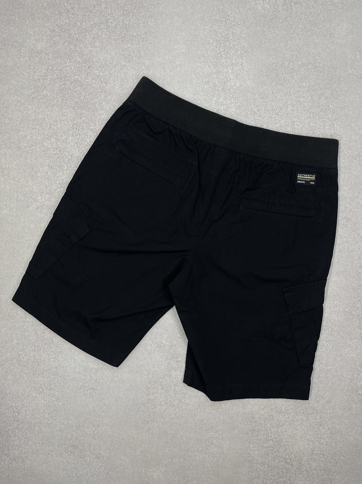 Nike Mens Nike F.C. Woven Venom Cargo Shorts Black Y2K Size US 34 / EU 50 - 4 Thumbnail