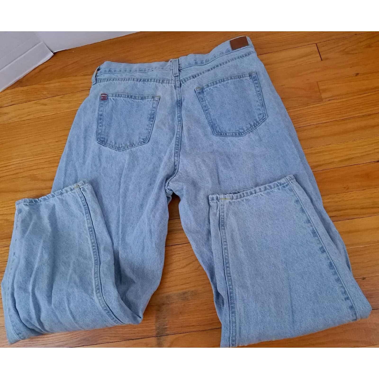 Bdg VINTAGE BDG Jeans Baggy High Rise Carrot Blue 32 Blue Wide-Leg Unisex Adults 27 Inseam 34 Waist 32 sz 32? Size US 32 / EU 48 - 5 Thumbnail