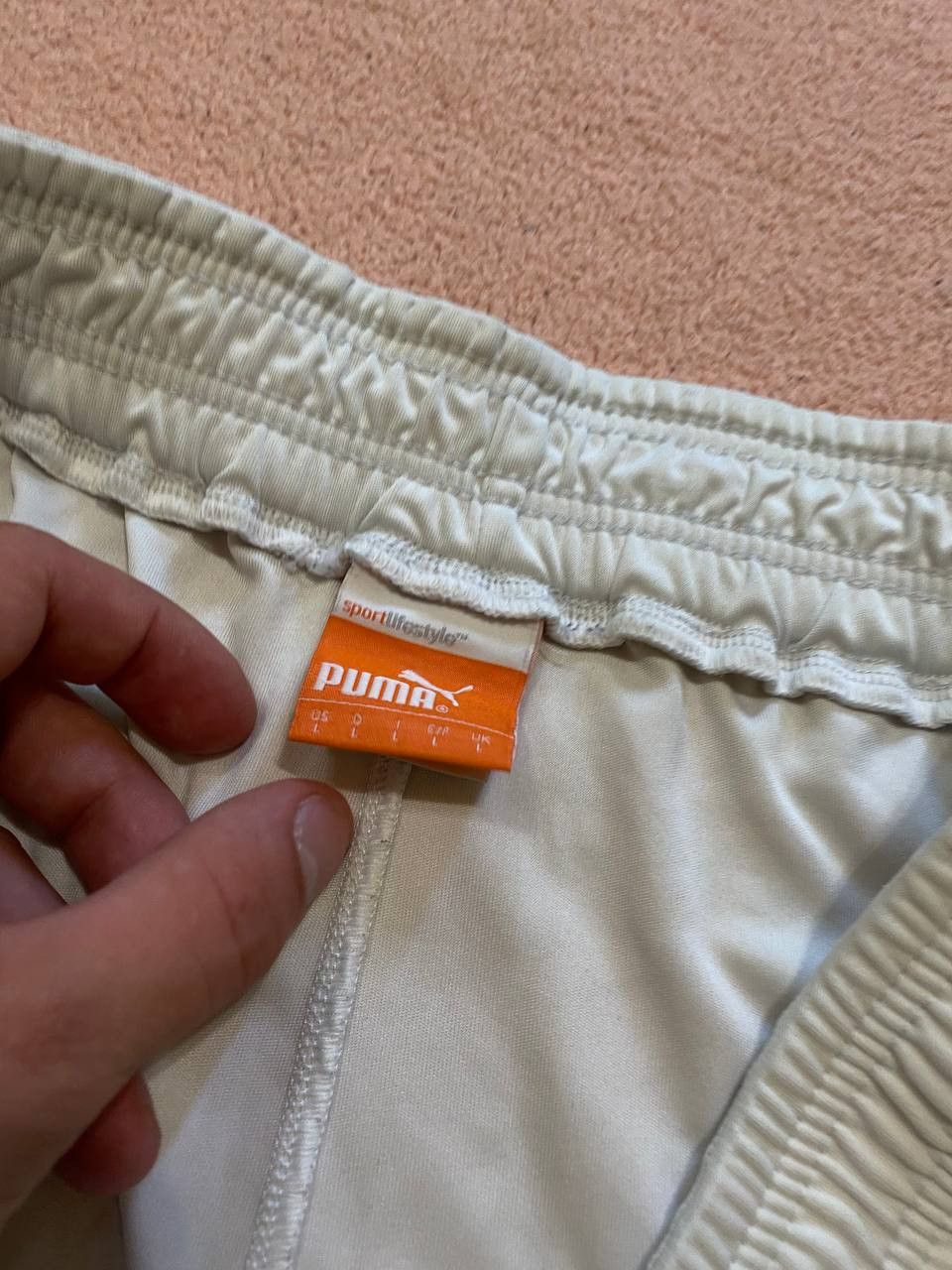 Puma Y2K Vintage Puma shorts logo white Size US 34 / EU 50 - 2 Thumbnail