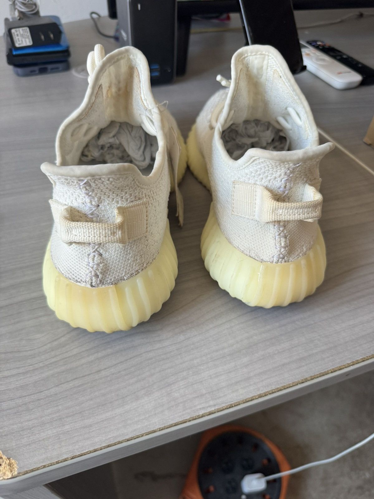 Yeezy Yeezy Boost 350 V2 Cream White US Mens SZ 8 Size US 8 / EU 41 - 10 Thumbnail