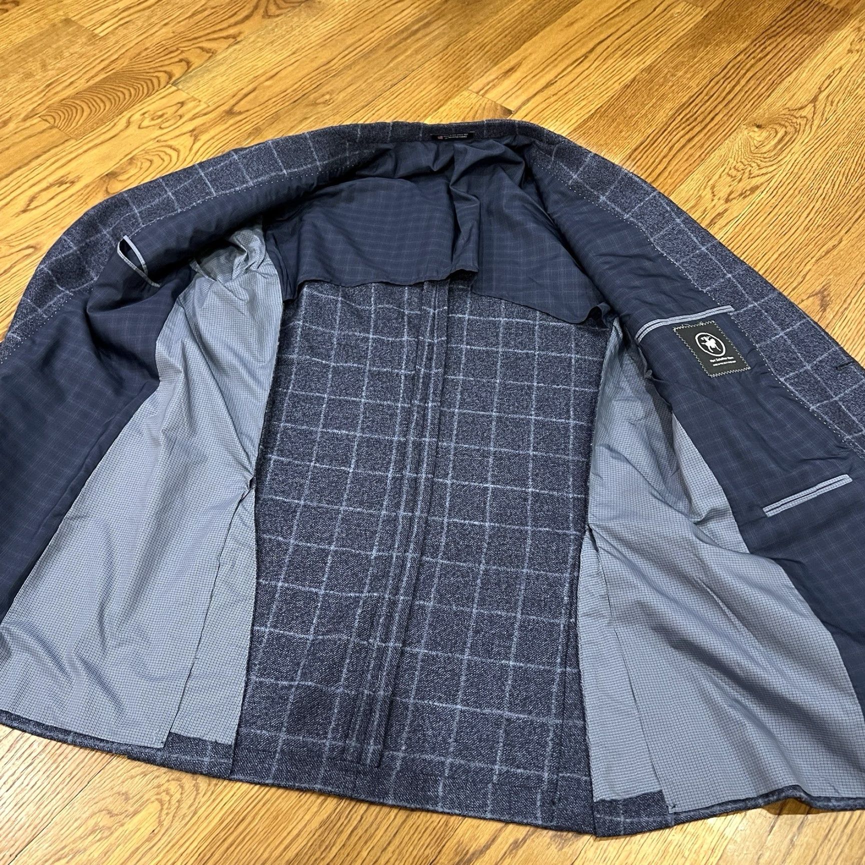 Hart Schaffner Marx Hart Schaffner Marx Sport Coat Blue Plaid 2 Button Single-Breasted Mens 44L USA Size US S / EU 44-46 / 1 - 4 Thumbnail