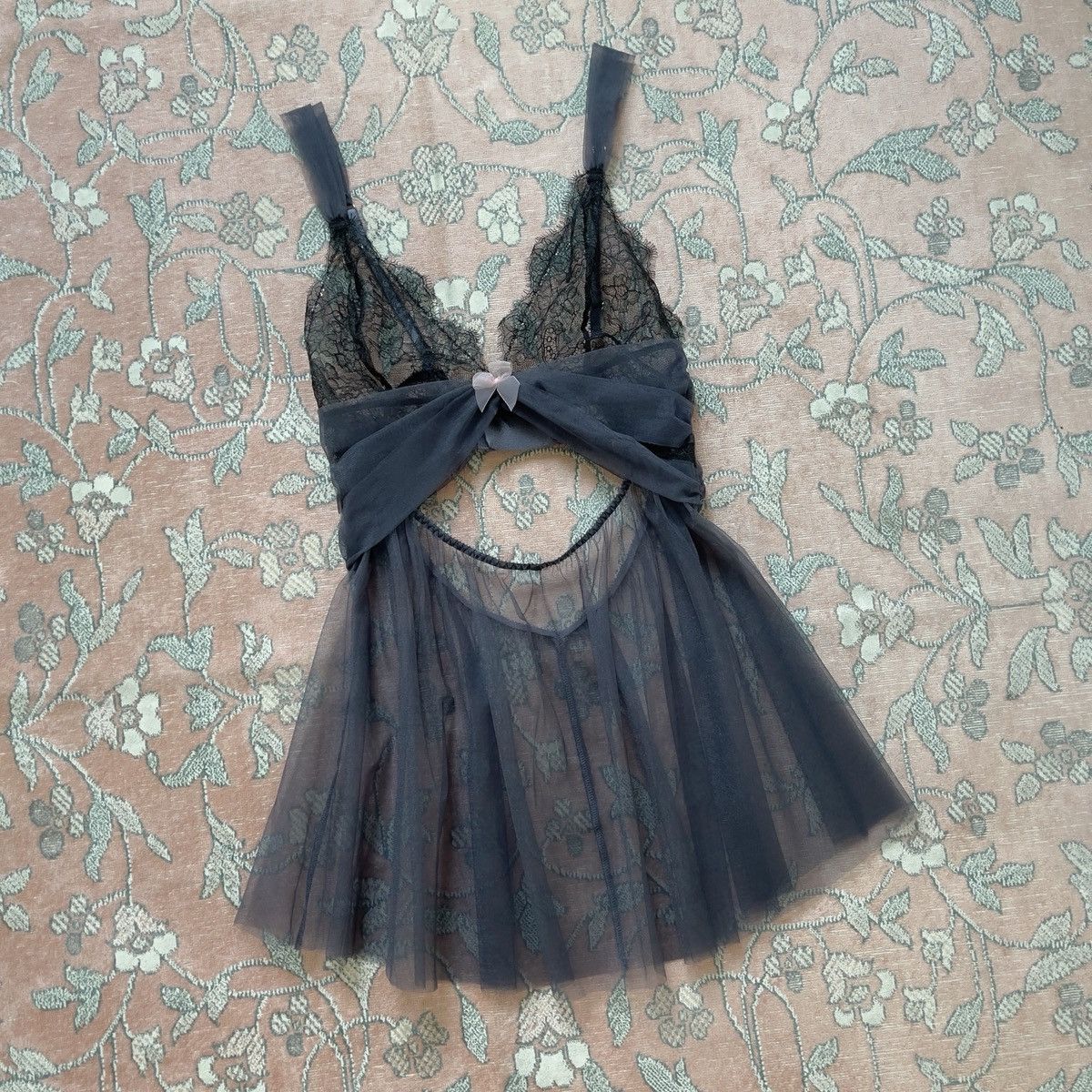 Victoria's Secret Dusty Blue Mesh & Black Lace Sheer Mini Slip Dress (S-M) Size M / US 6-8 / IT 42-44 - 11 Thumbnail