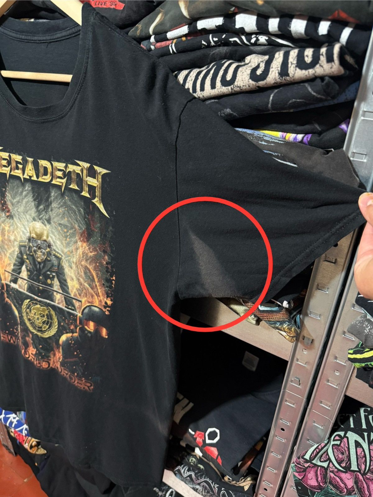Band Tees Rare Vintage Megadeth New World Order Tour T-Shirt Y2K Hype Size US XL / EU 56 / 4 - 5 Thumbnail