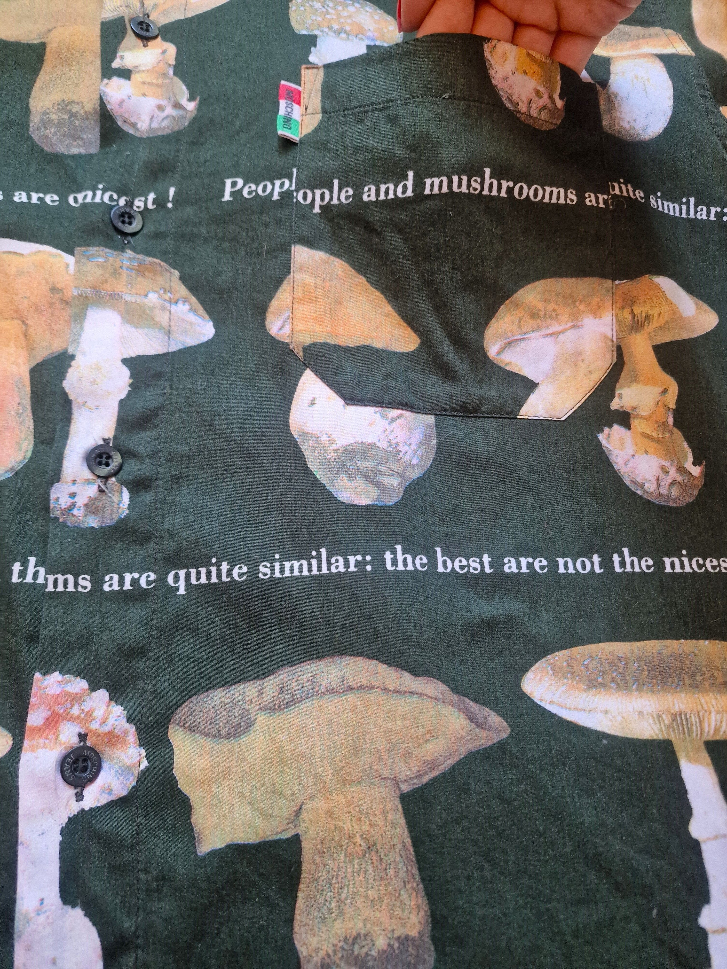 Moschino Moschino Mushroom Brown Weird Funny XL Tee Shirt T-shirt Size US XL / EU 56 / 4 - 6 Thumbnail