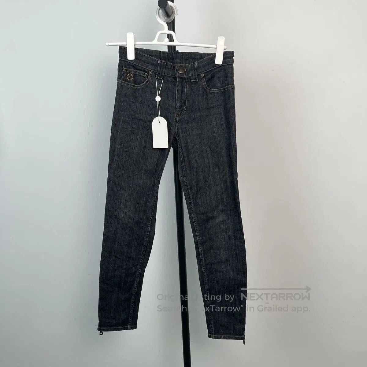 Louis Vuitton Louis Vuitton Gray Jeans Size 34 Italy. Size US 34 / EU 50 - 1 Thumbnail