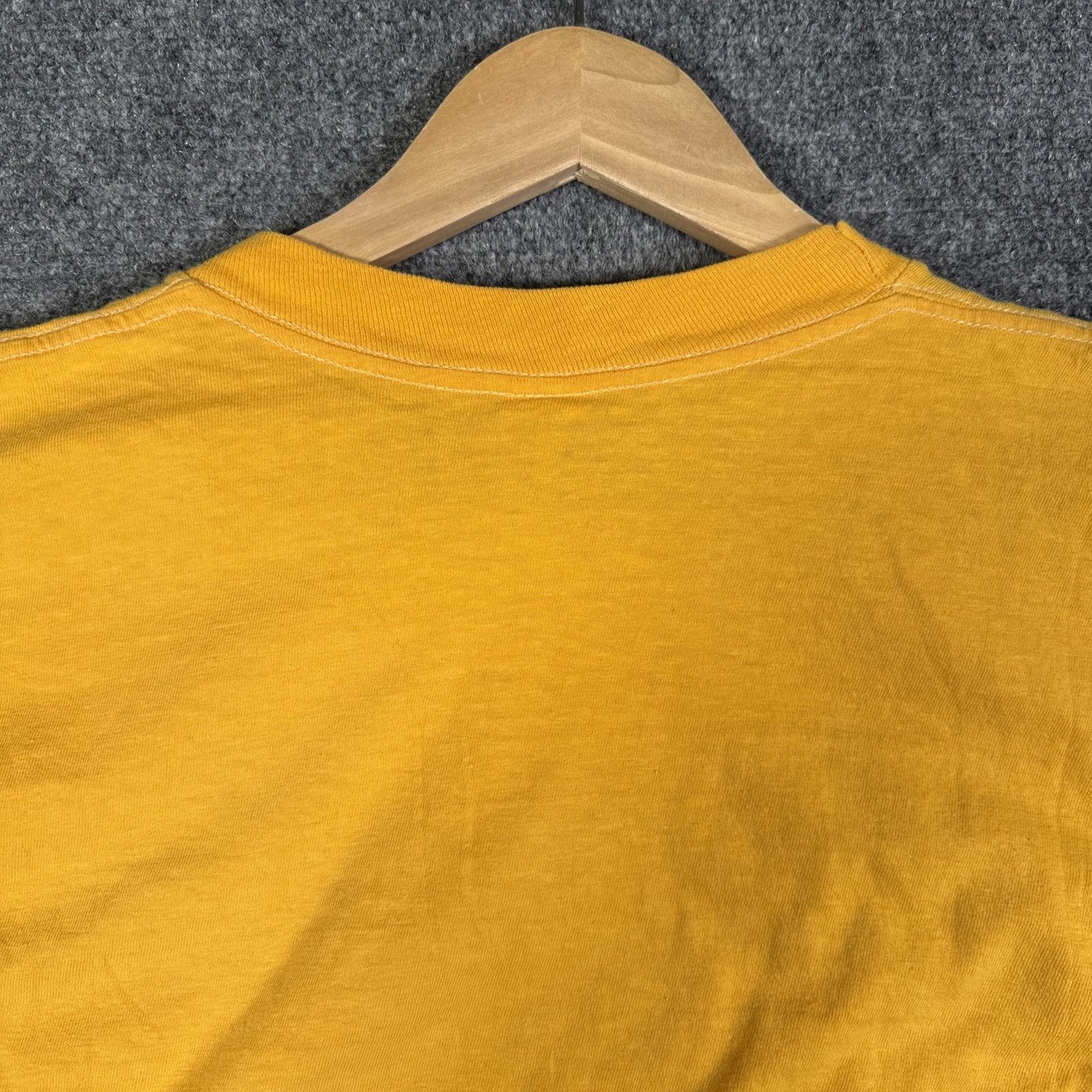 Aerosmith Vintage Aerosmith Shirt Large Yellow 1974 Get Your Wings Size US L / EU 52-54 / 3 - 10 Thumbnail