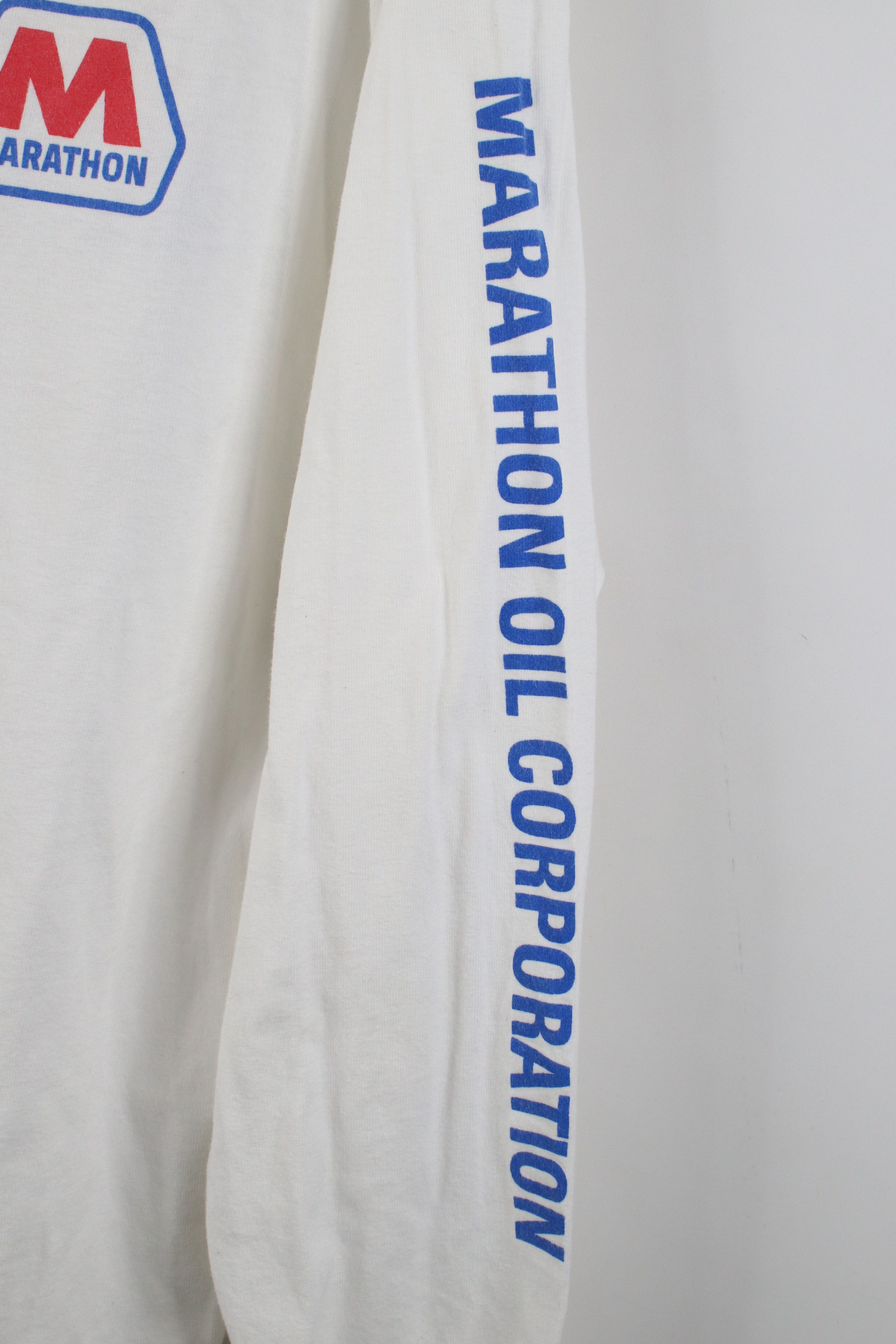 Vintage Vintage 90s Y2K Oil Corporation Long Sleeve T-Shirt White Size US L / EU 52-54 / 3 - 5 Thumbnail