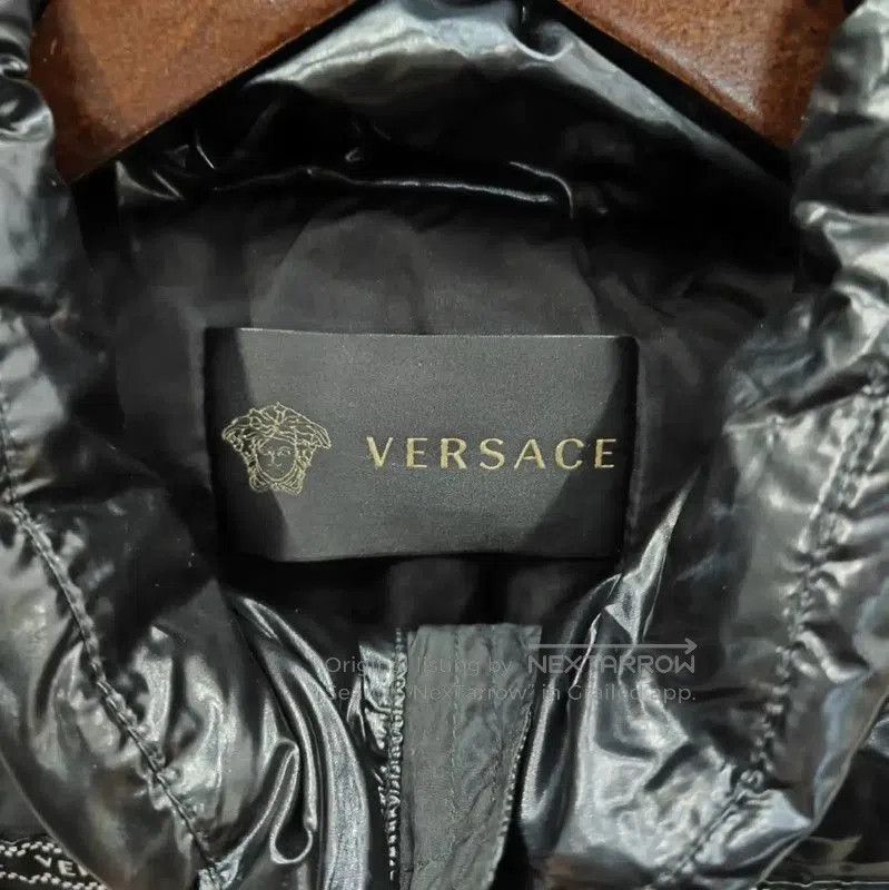 Versace Versace Women's Black Nylon Puffer Jacket . Size M / US 6-8 / IT 42-44 - 3 Thumbnail