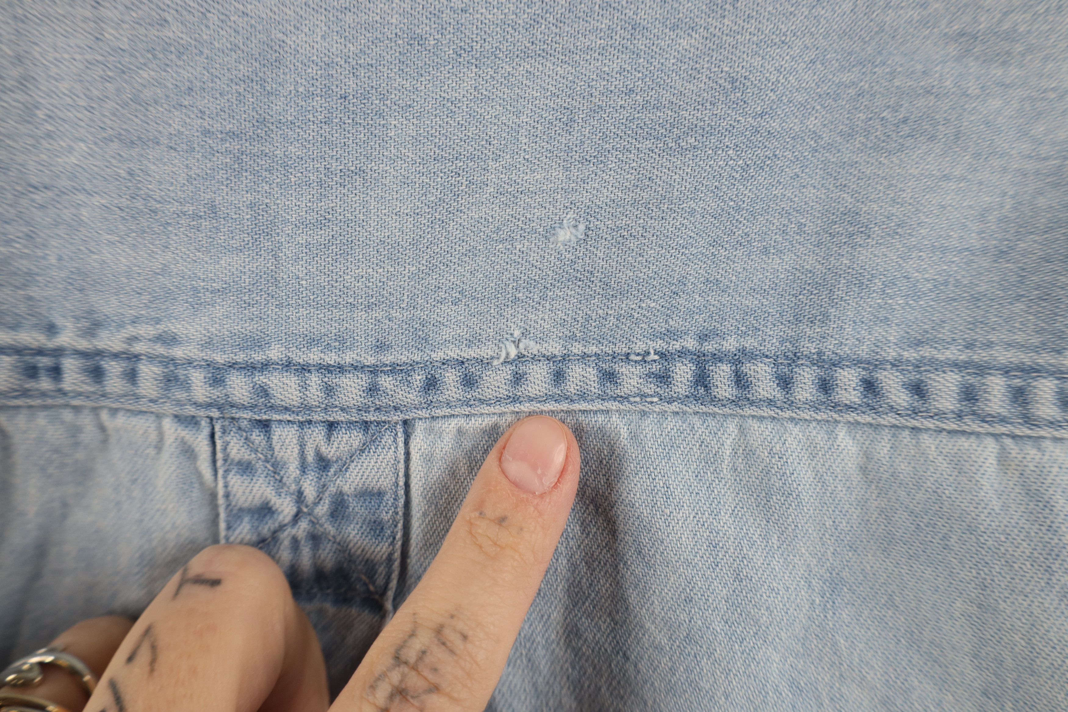 Vintage Vintage 90s Streetwear Denim Jean Collared Button Down Shirt Size US S / EU 44-46 / 1 - 9 Thumbnail