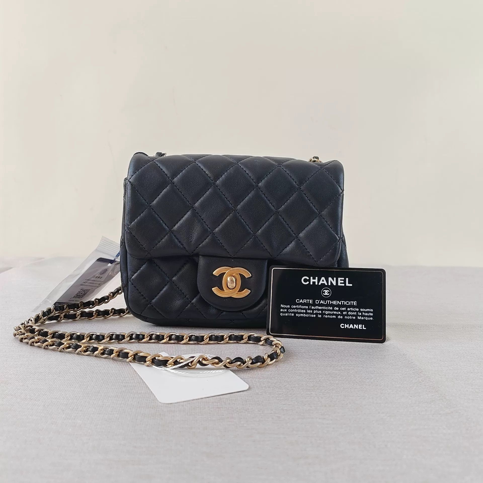 Chanel Pre-loved Bag Very good condition Size ONE SIZE - 1 Thumbnail