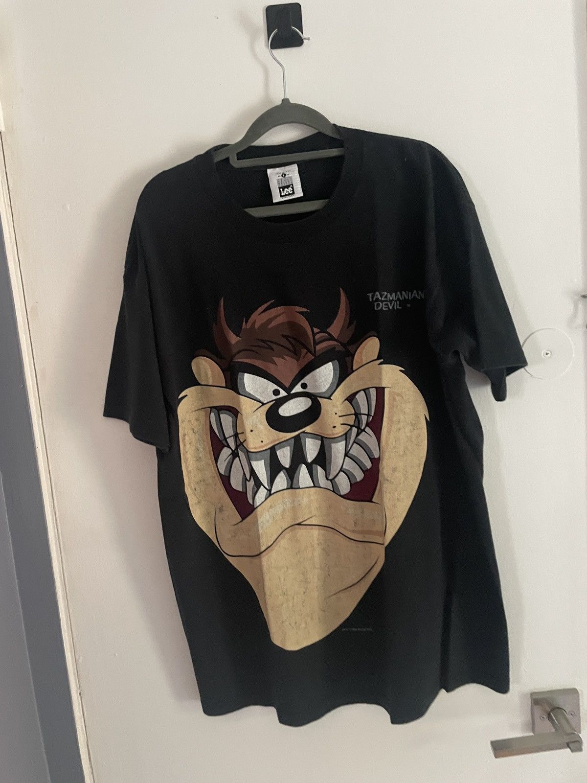 Lee × Vintage × Warner Bros Vintage 1990s Tazmainia Devil Tee Large Size US L / EU 52-54 / 3 - 4 Thumbnail