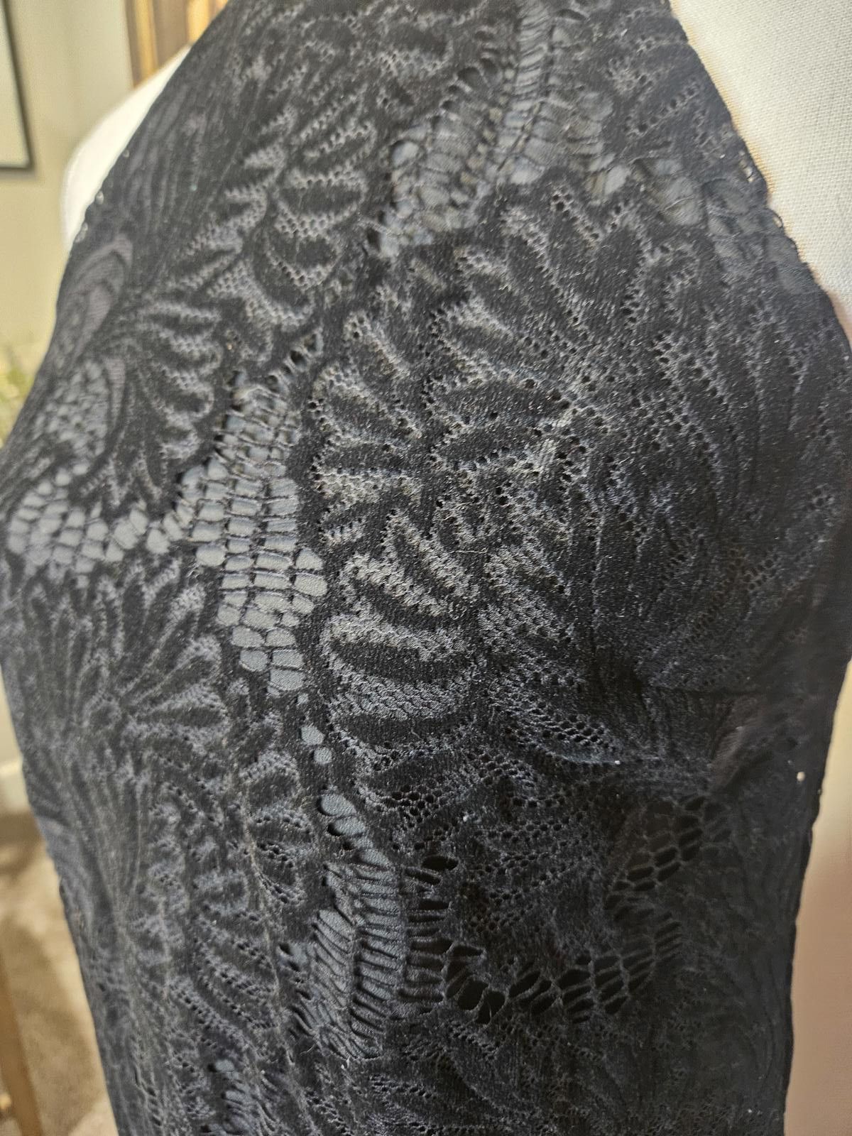 Designer Loft Elegant Black Lace Halter Dress Size XS / US 0-2 / IT 36-38 - 4 Thumbnail