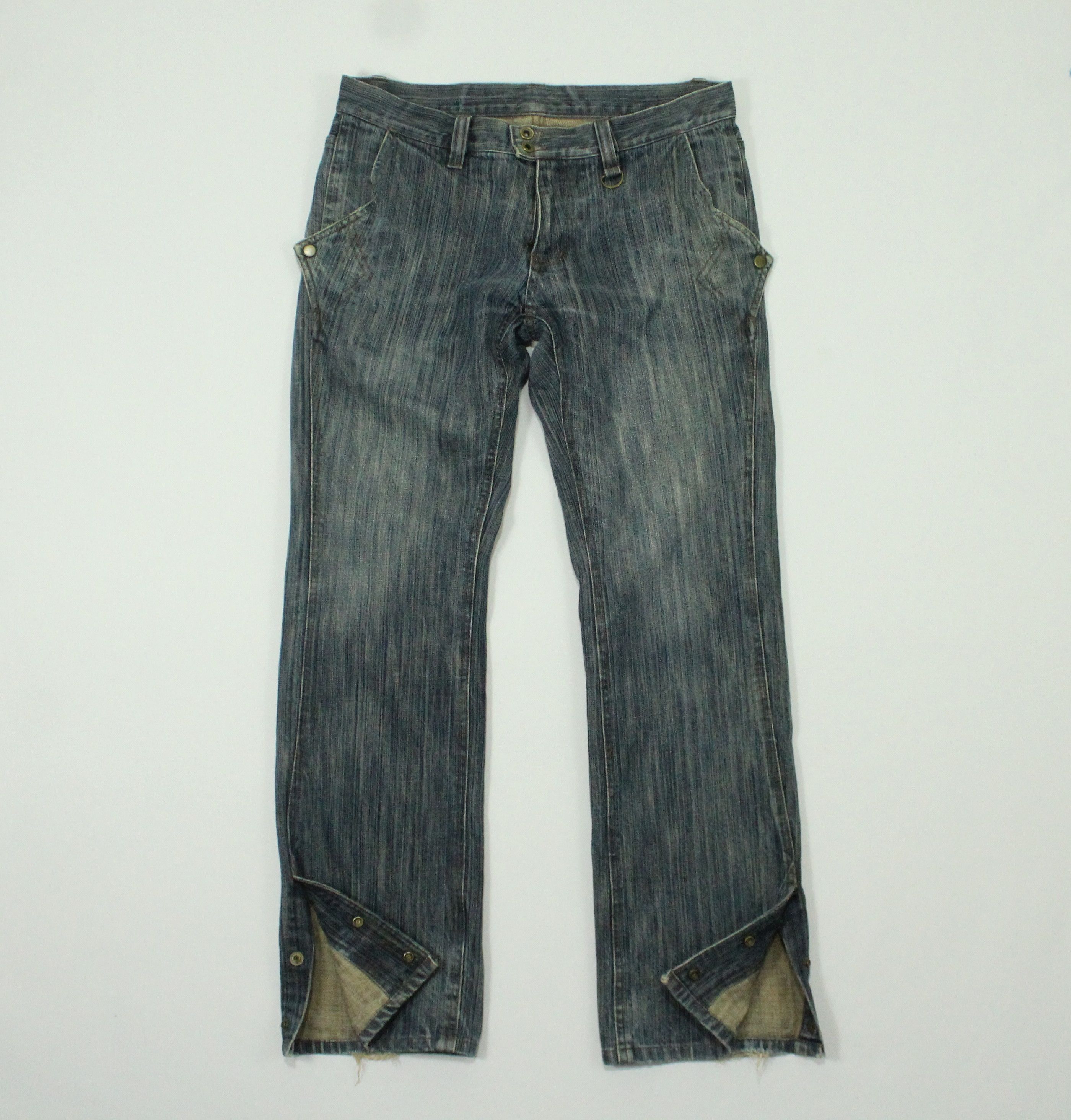 Japanese Brand Open Leg Button NICOLE CLUB FOR MEN Denim Pocket Button Size US 32 / EU 48 - 1 Thumbnail