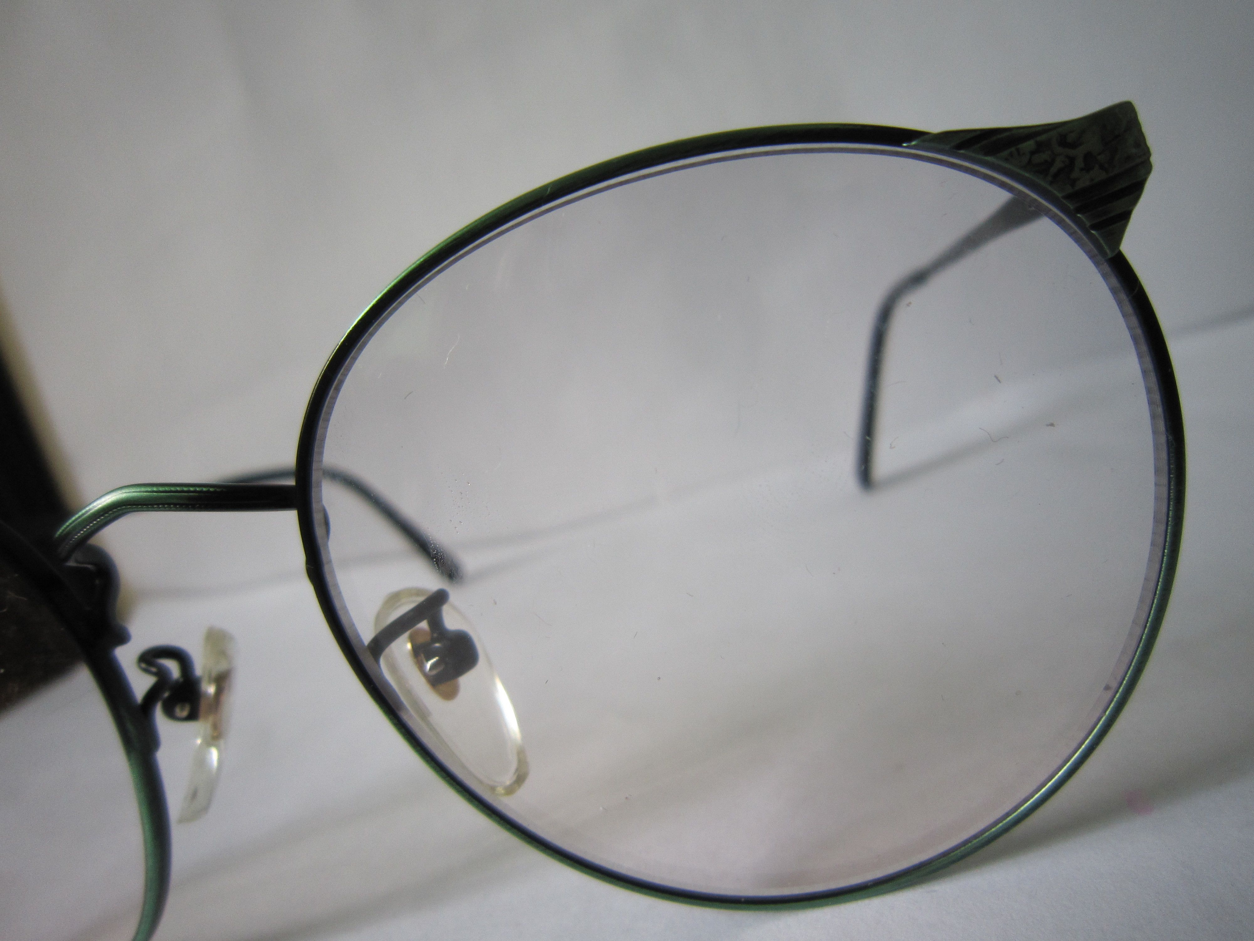 Vintage Vintage 80s TURA Green Round Eyeglasses Frame Size ONE SIZE - 3 Thumbnail