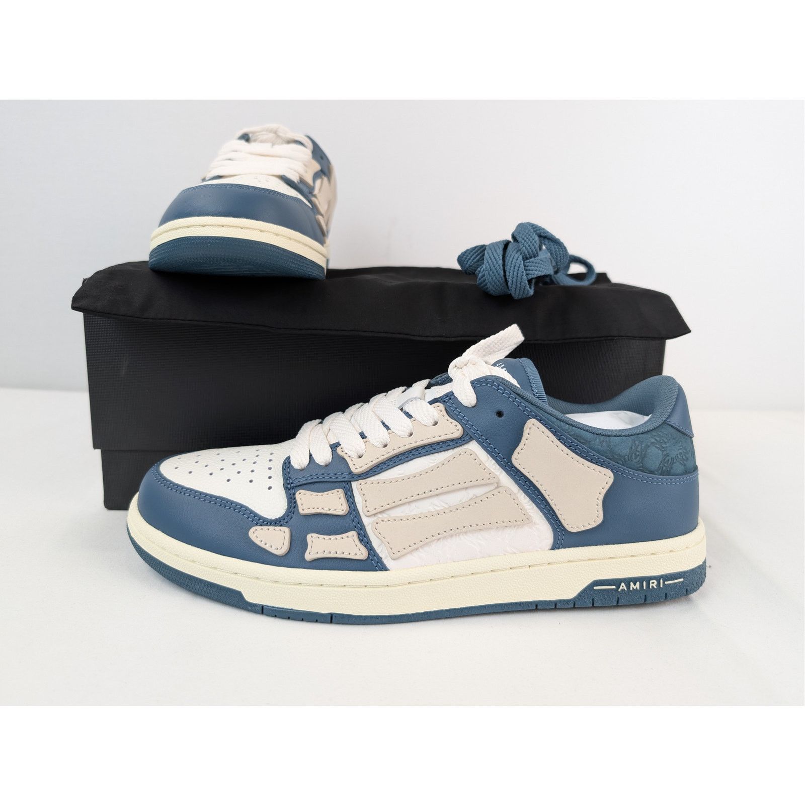 Amiri o1rshd1 Debossed MA Quad Skel Low-Top Sneakers Vintage Blue Size US 11 / EU 44 - 19 Thumbnail