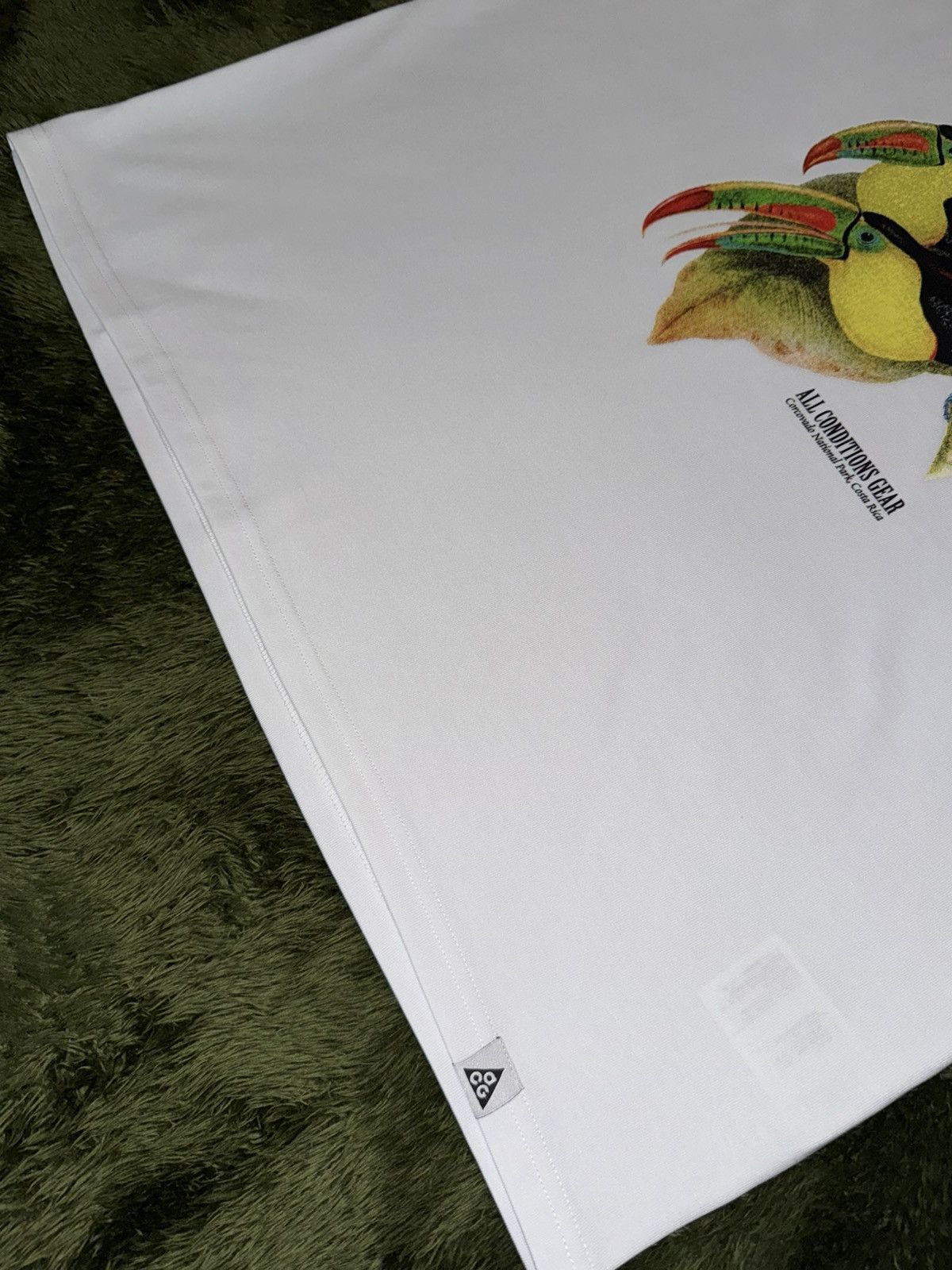 Nike ACG [XXL] Nike ACG Dri-Fit Graphic Printed T-Shirt – White Size US XXL / EU 58 / 5 - 3 Thumbnail