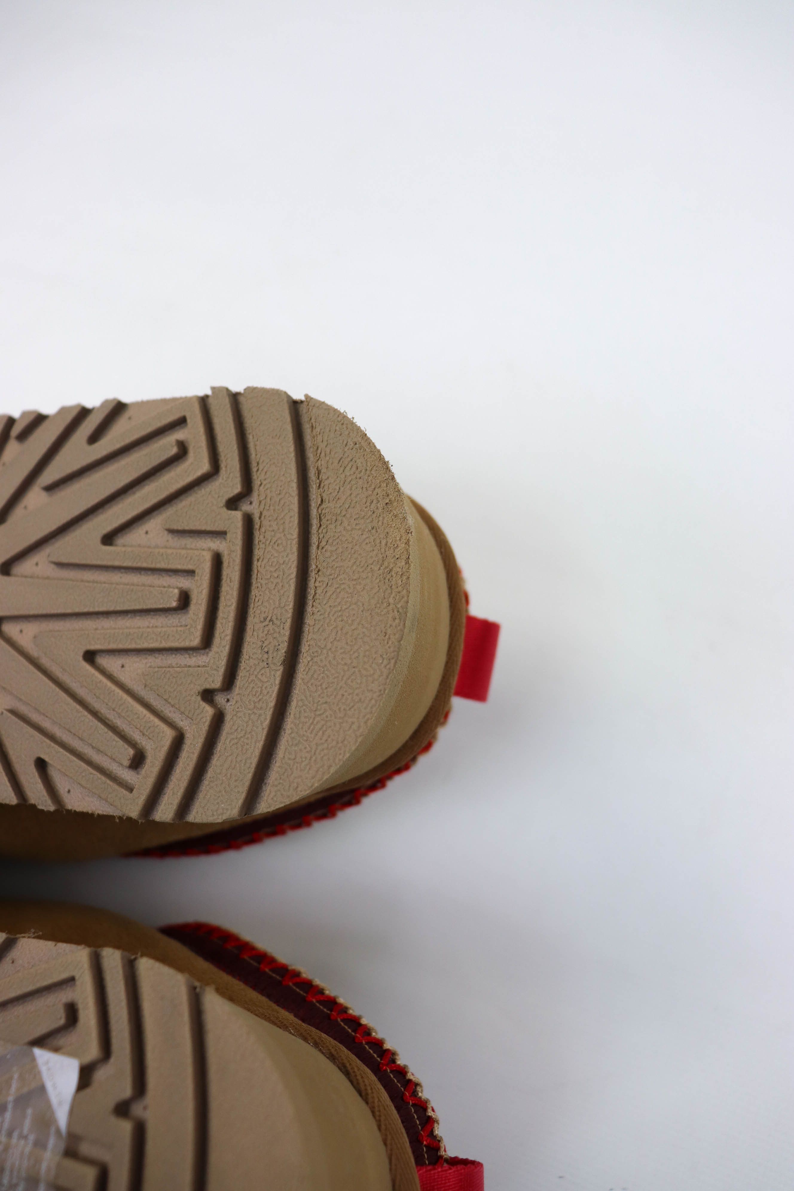 Ugg UGG W Tazz Tan Beige S/N 1122553 Shoes Size US 8 / IT 38 - 18 Thumbnail